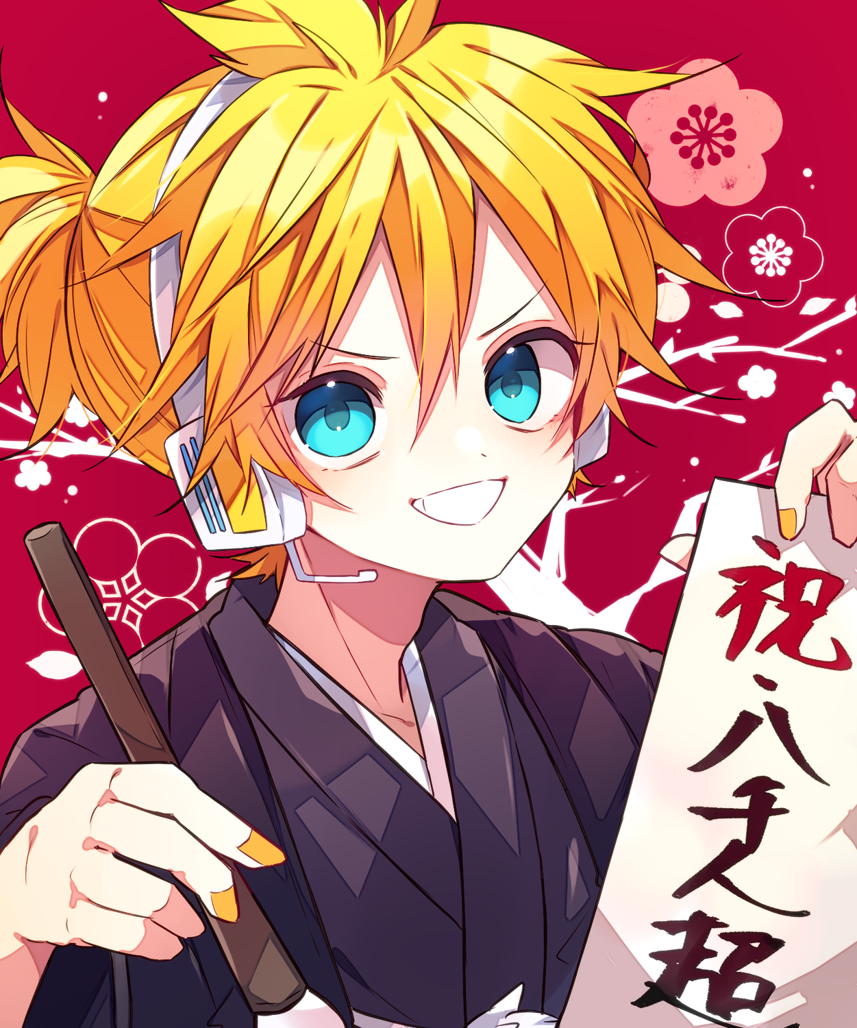 kaho 0102, kagamine len, vocaloid, commentary request, highres, 1boy, black kimono, blonde hair, calligraphy brush, double-parted bangs, grin, hair between eyes, headset, holding, holding calligraphy brush, holding paintbrush, japanese clothes, kimono, looking at viewer, male focus, paintbrush, red background, short hair, smile, solo, upper body, v-shaped eyebrows