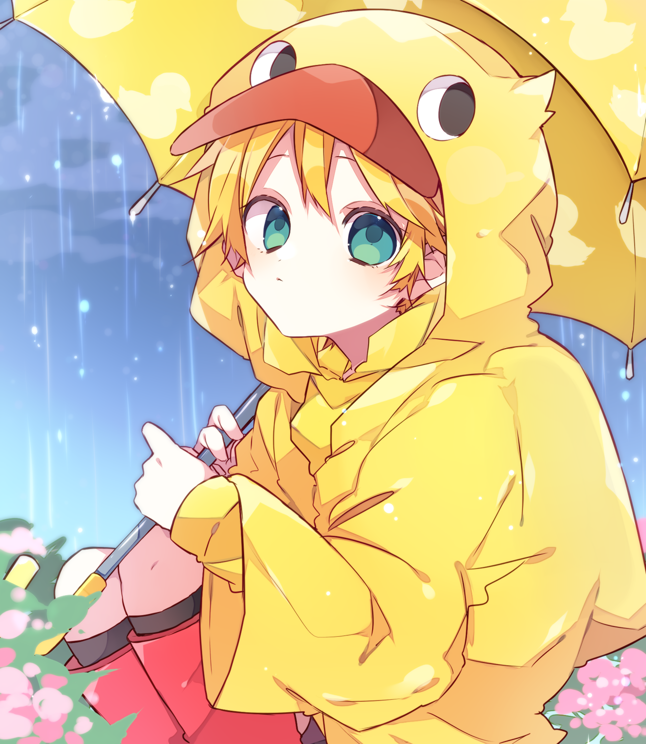 kaho 0102, kagamine len, vocaloid, commentary request, highres, 1boy, black socks, blonde hair, boots, closed mouth, duck hood, duck print, feet out of frame, flower, green eyes, holding, holding umbrella, hood, hood up, hydrangea, knee boots, kneehighs, long sleeves, looking at viewer, male focus, outdoors, print umbrella, rain, raincoat, rubber boots, short hair, socks, solo, squatting, umbrella, yellow raincoat, yellow umbrella