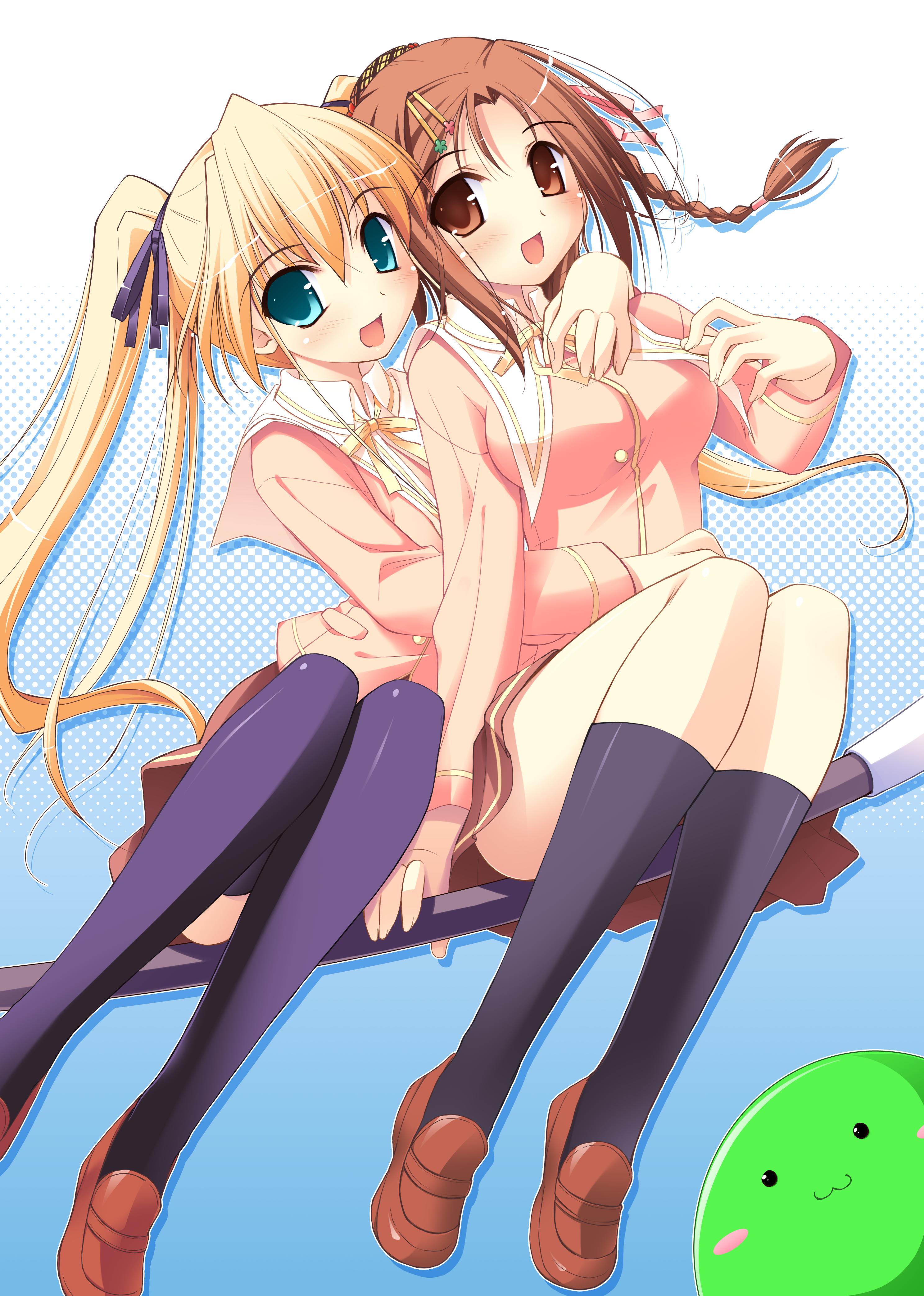 hiiragi anri, kamisaka haruhi, happiness!, windmill (company), absurdres, highres, 00s, 2girls, aqua eyes, blonde hair, hair ornament, hairpin, kneehighs, long hair, multiple girls, school uniform, serafuku, socks, thighhighs, twintails