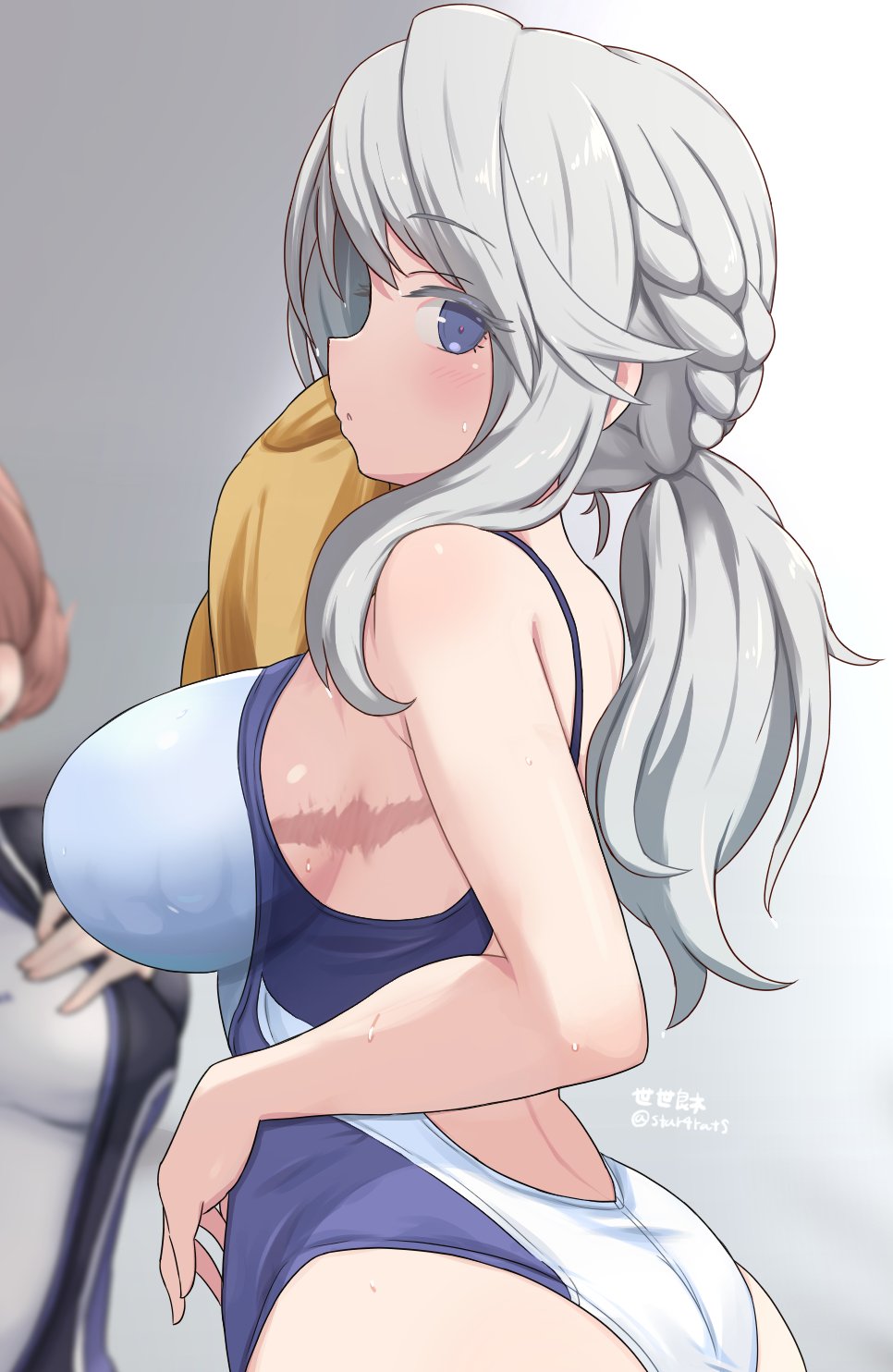seseragi (star4rats), kondou chieri, alice gear aegis, character request, commentary request, highres, 2girls, armpit crease, artist name, ass, blue eyes, blue one-piece swimsuit, blurry, blurry background, braid, breasts, from side, grey background, grey hair, large breasts, long hair, looking at viewer, multiple girls, one-piece swimsuit, ponytail, sideboob, sideways glance, solo focus, swimsuit, twitter username