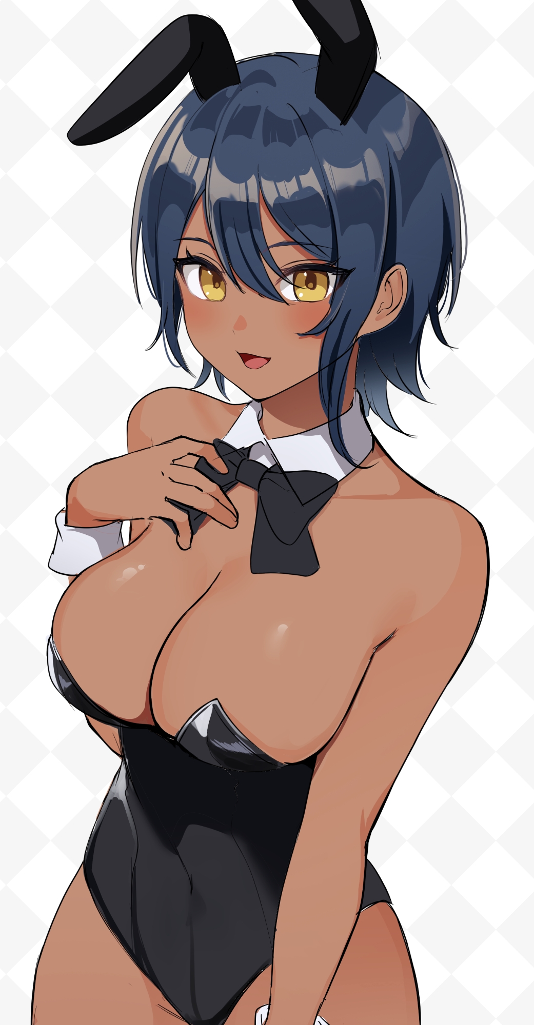 agamemega, agame-san (agamemega), original, highres, 1girl, :d, animal ears, arm at side, bare shoulders, black bow, black bowtie, blue hair, blush, bow, bowtie, breasts, checkered background, collarbone, covered navel, cowboy shot, dark-skinned female, dark skin, detached collar, fake animal ears, hair between eyes, hand on own chest, large breasts, leotard, looking at viewer, navel, open mouth, playboy bunny, rabbit ears, short hair, simple background, smile, solo, stomach, thighs, tongue, wrist cuffs, yellow eyes