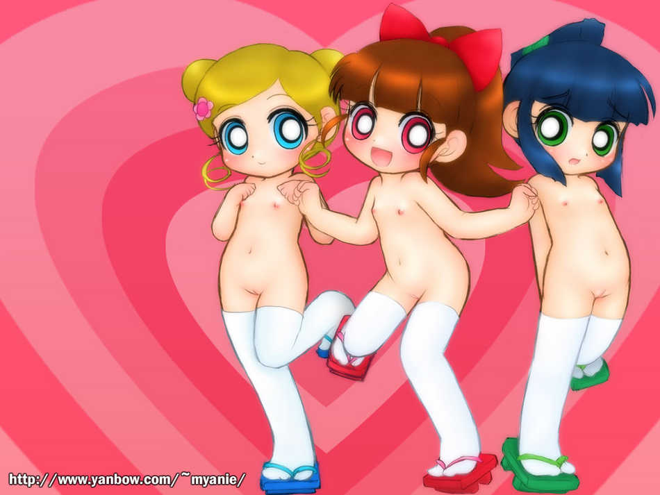 miyanii (myanie), akazutsumi momoko, goutokuji miyako, matsubara kaoru, cartoon network, powerpuff girls, powerpuff girls z, blue footwear, green footwear, red footwear, jpeg artifacts, 3girls, arms behind back, black hair, blonde hair, blue eyes, blush, brown hair, cleft of venus, fang, flower, folded ponytail, green eyes, hair flower, hair ornament, hair ribbon, heart, heart background, loli, long hair, looking at viewer, multiple girls, navel, nipples, nude, open mouth, parody, pink background, ponytail, pussy, red eyes, red ribbon, ribbon, sandals, siblings, sisters, smile, standing, style parody, thighhighs, twintails, white thighhighs