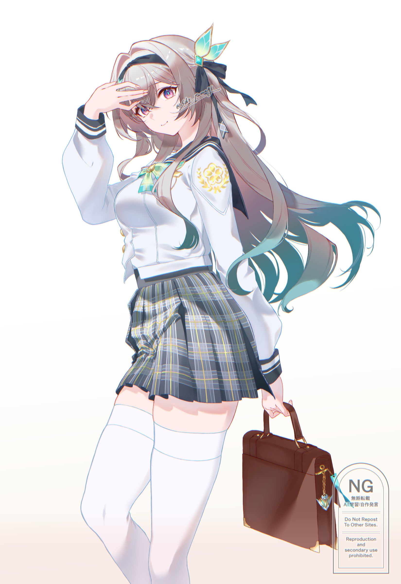 shidare yanagi, firefly (honkai: star rail), firefly (spring missive) (honkai: star rail), honkai: star rail, honkai (series), absurdres, highres, 1girl, bag, black hairband, black ribbon, bow, bowtie, brown bag, closed mouth, collared shirt, gradient eyes, gradient hair, green bow, green bowtie, green pupils, grey hair, grey skirt, hair between eyes, hair intakes, hair ornament, hair ribbon, hairband, hand in own hair, handbag, holding, holding bag, long hair, multicolored eyes, multicolored hair, pleated skirt, ribbon, shirt, simple background, skirt, smile, solo, thighhighs, white background, white shirt, white thighhighs