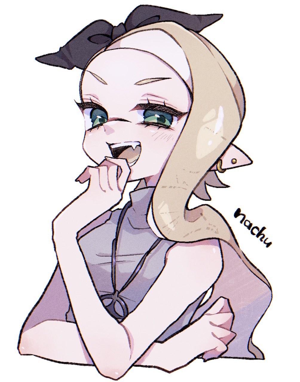 aheruk, inkling girl, inkling player character, nintendo, splatoon (series), splatoon 3, commentary, highres, symbol-only commentary, 1girl, black bow, blonde hair, bow, breasts, ear piercing, green eyes, grey sweater, hair bow, inkling, jewelry, long hair, necklace, open mouth, piercing, pointy ears, simple background, sleeveless, sleeveless sweater, smile, solo, sweater, tentacle hair, upper body, white background