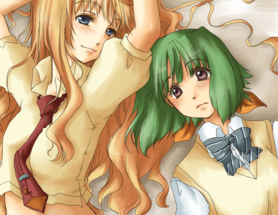 yuuna katsumi, ranka lee, sheryl nome, macross, macross frontier, 00s, 2girls, blonde hair, blue eyes, blush, green hair, long hair, multiple girls, necktie, red eyes, school uniform, serafuku, short hair, smile, twintails