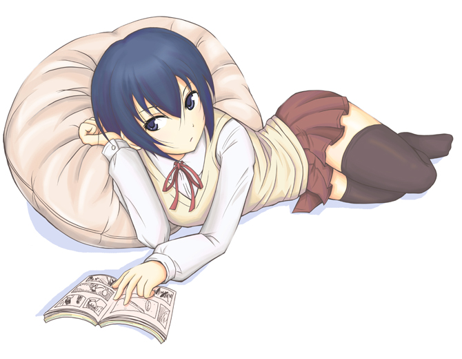 fuwa yahiko, minami touma, minami-ke, 00s, 1girl, book, cushion, female focus, miniskirt, school uniform, serafuku, short hair, skirt, solo, thighhighs, tomboy, zettai ryouiki