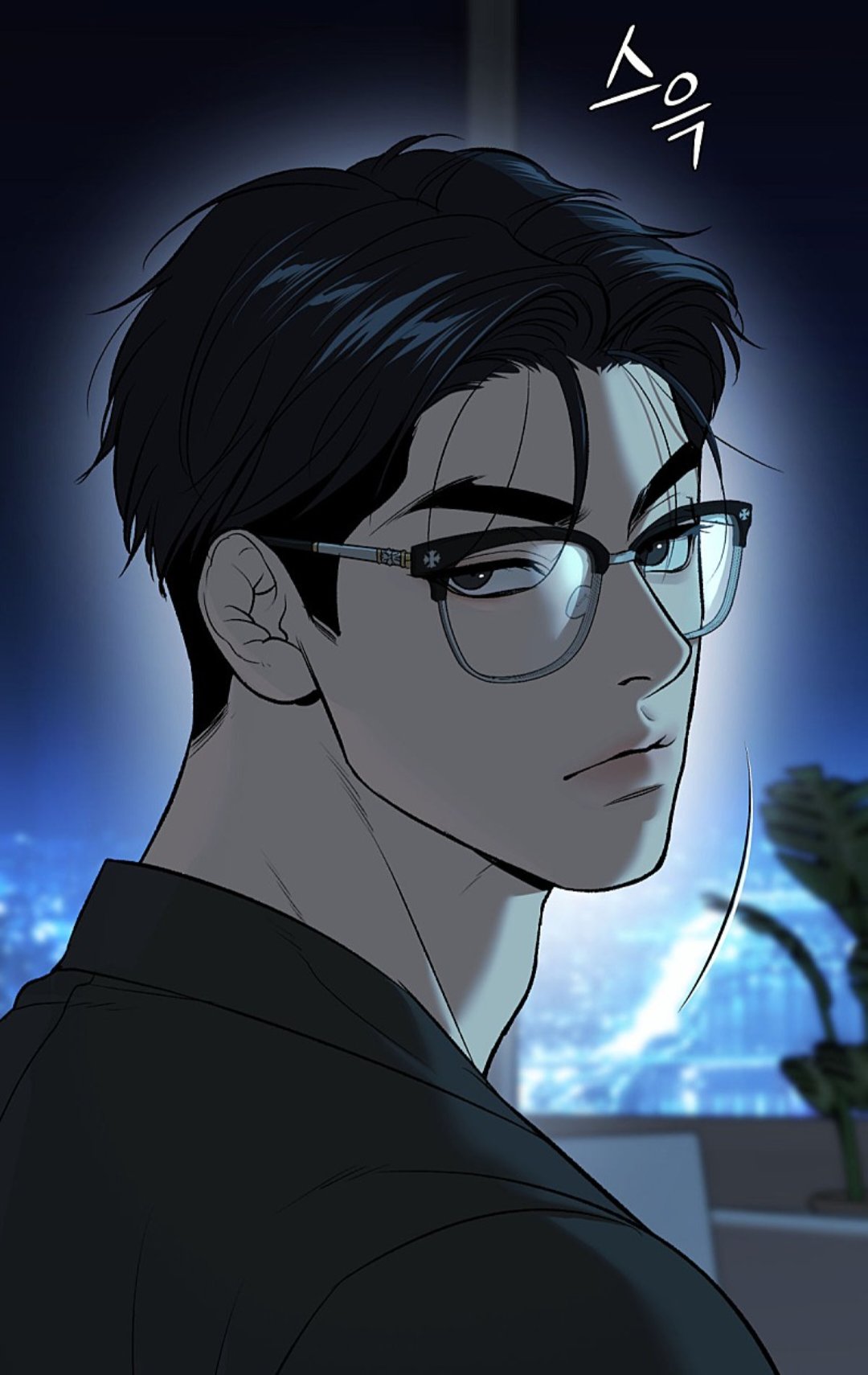 mingwa, joo jaekyung, jinx (manhwa), highres, 1boy, bara, black-framed eyewear, black eyes, black hair, black shirt, blurry, blurry background, closed mouth, looking at viewer, male focus, shirt, short hair, solo, upper body