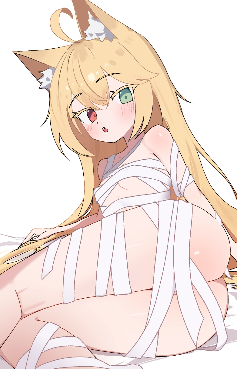 wingcat, original, commentary request, highres, korean commentary, 1girl, :o, ahoge, animal ear fluff, animal ears, ass, bandages, bare shoulders, blonde hair, blush, breasts, cat ears, cat girl, dot nose, feet out of frame, green eyes, hair between eyes, heterochromia, long hair, looking at viewer, looking to the side, lying, naked bandage, on side, open mouth, raised eyebrows, red eyes, simple background, small breasts, solo, straight hair, thighs, underboob, very long hair, white background