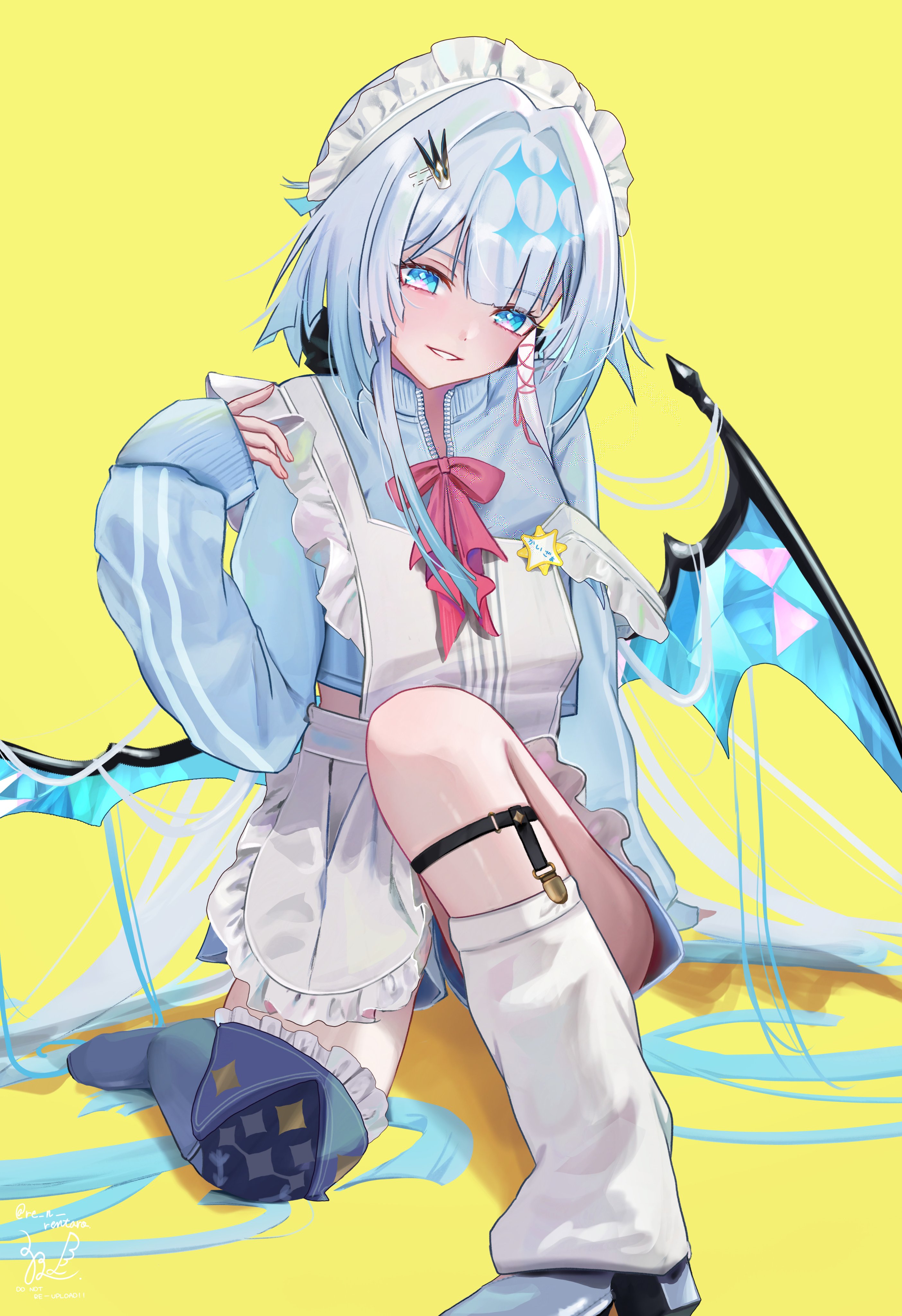 sazanami (re n rentaro), cerydra (honkai: star rail), honkai: star rail, honkai (series), absurdres, highres, 1girl, alternate costume, apron, asymmetrical legwear, blue eyes, crown hair ornament, enmaided, jersey maid, knee up, long sleeves, looking at viewer, maid, maid apron, maid headdress, mismatched legwear, parted lips, simple background, smile, solo, unconventional maid, white apron, wings, yellow background
