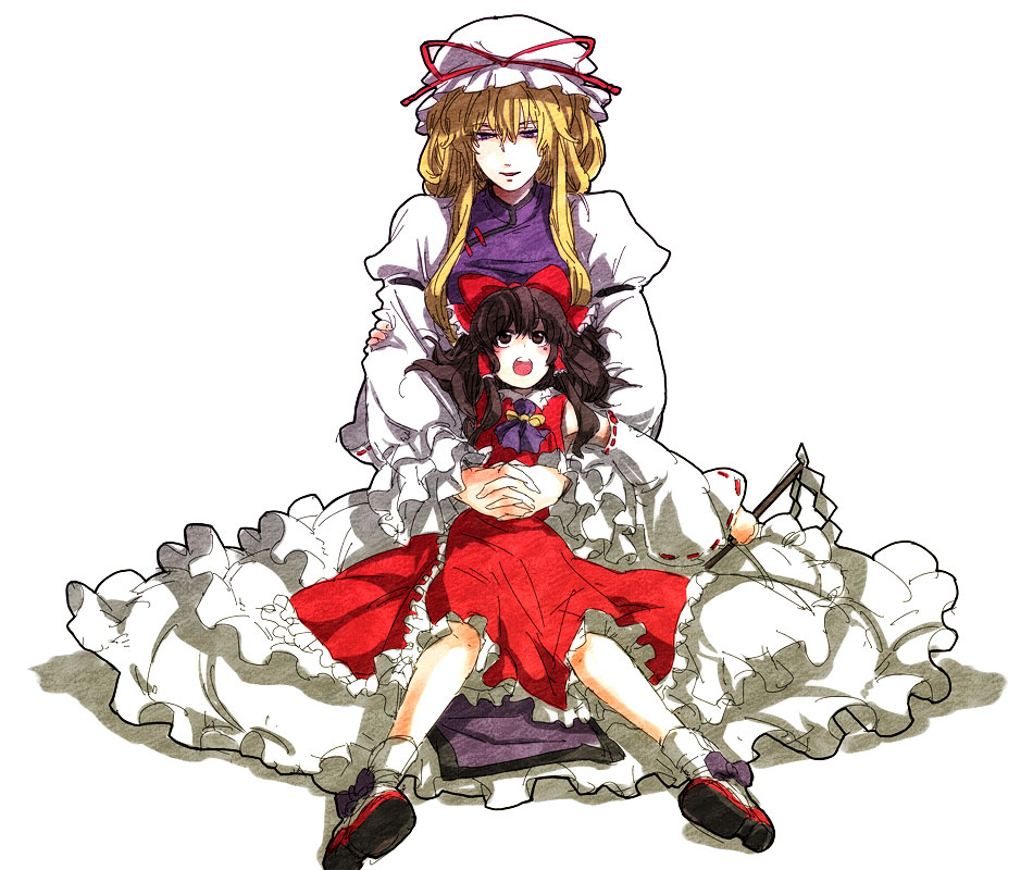 yukizen, hakurei reimu, yakumo yukari, touhou, arm grab, bad id, bad pixiv id, 2girls, aged down, blonde hair, bow, brown eyes, brown hair, collar, detached sleeves, dress, female focus, frilled bow, frilled dress, frilled sleeves, frills, full body, gohei, hair bow, hair tubes, hat, hat ribbon, hug, hug from behind, interlocked fingers, japanese clothes, juliet sleeves, kneeling, long hair, long sleeves, medium hair, miko, mob cap, multiple girls, open mouth, puffy sleeves, purple eyes, red bow, red ribbon, red skirt, ribbon, ribbon-trimmed sleeves, ribbon trim, shoes, simple background, sitting, skirt, socks, tabard, teeth, white background, white collar, white dress, white hat, white sleeves