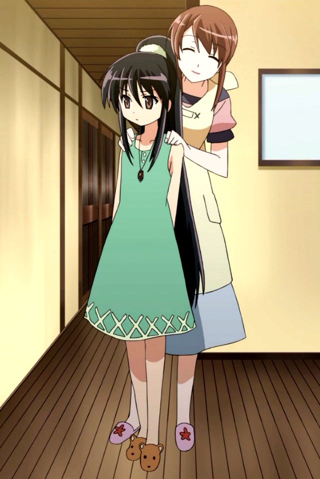 alastor (shakugan no shana), sakai chigusa, shana, shakugan no shana, hands on shoulders, looking away, anime screenshot, non-web source, stitched, third-party edit, 00s, 2girls, apron, arms behind back, black hair, brown eyes, collarbone, dress, full body, height difference, indoors, jewelry, lipstick, long hair, makeup, multiple girls, necklace, pendant, ponytail, slippers, smile, standing, sundress, very long hair