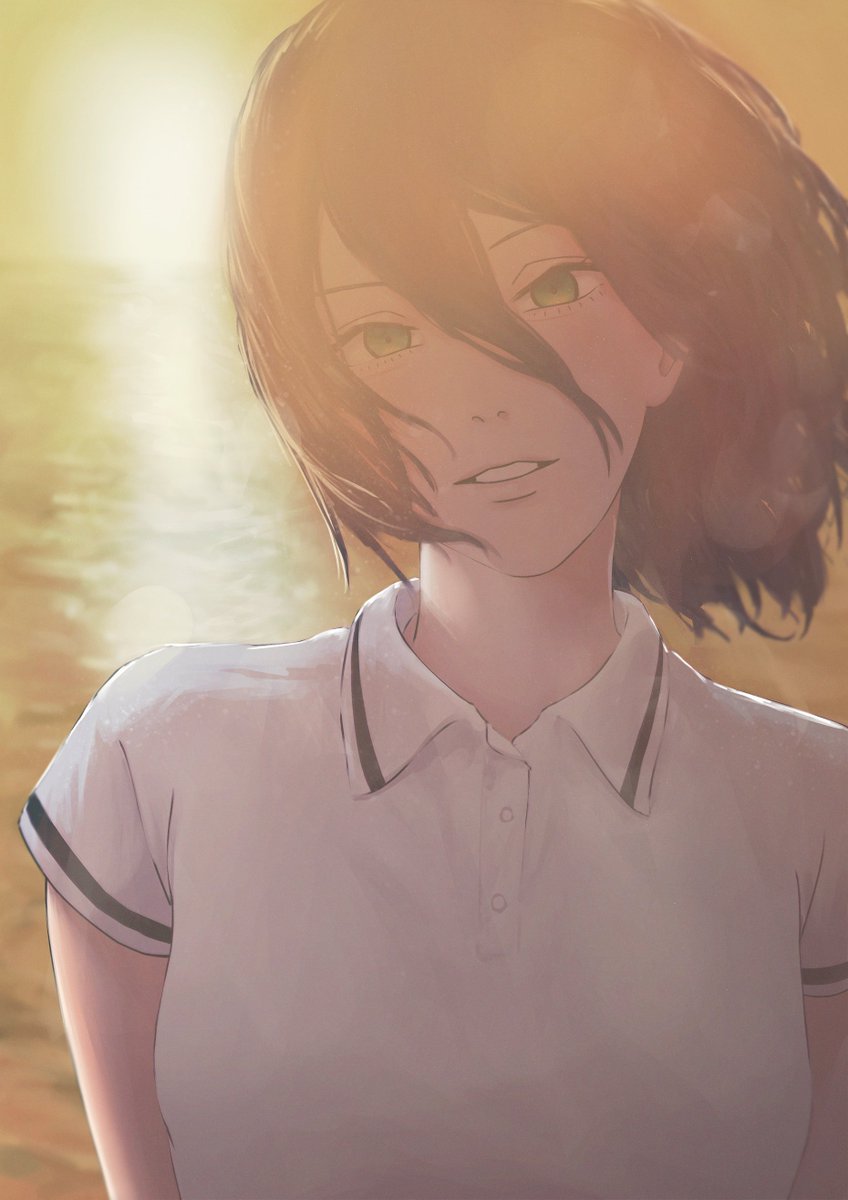 reze (chainsaw man), chainsaw man, highres, 1girl, aanryus, black hair, green eyes, hair between eyes, medium hair, ocean, outdoors, parted lips, polo shirt, shirt, solo, sun, sunset, white shirt