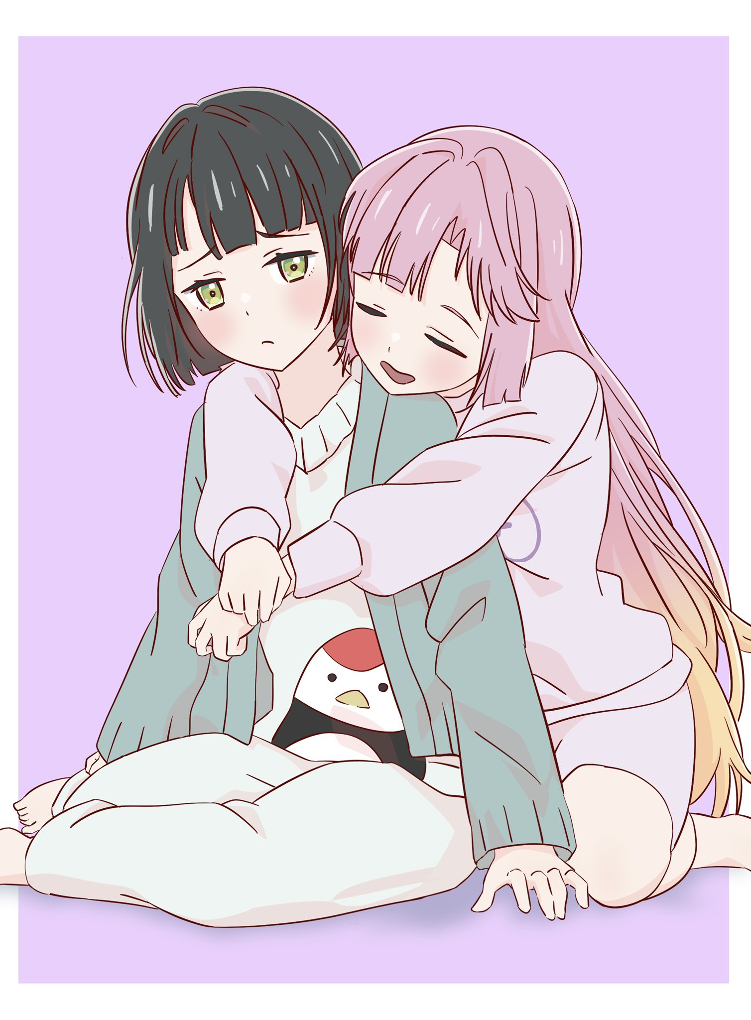 myrain56991013, anyoji hime, anyoji hime (sega lucky lottery sleepwear), momose ginko, momose ginko (sega lucky lottery sleepwear), link! like! love live!, love live!, commentary, highres, 2girls, :d, animal print, aqua cardigan, barefoot, bird print, black hair, blonde hair, blunt bangs, blunt ends, blush, bob cut, border, cardigan, closed eyes, frown, full body, gradient hair, green eyes, hug, hug from behind, long hair, multicolored hair, multiple girls, official alternate costume, open cardigan, open clothes, open mouth, outside border, pants, pink hair, purple background, purple shirt, purple shorts, raised inner eyebrows, shirt, short hair, shorts, simple background, sitting, smile, tsuru (love live!), virtual youtuber, white border, white pants, white shirt, yokozuwari
