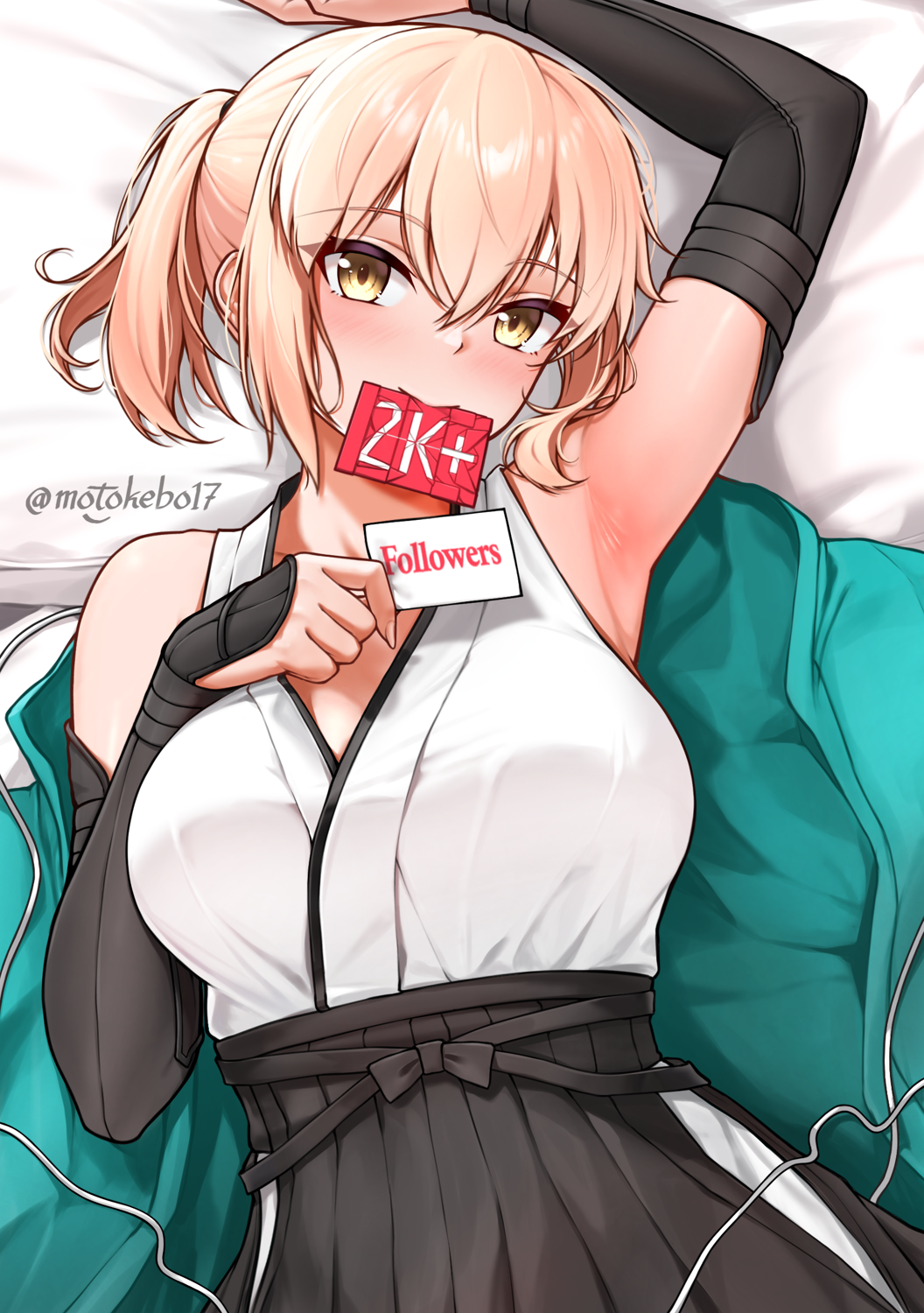 motokebo17, okita souji, okita souji (fate), fate/grand order, fate (series), highres, 1girl, aqua jacket, arm up, armpits, bare shoulders, black skirt, blonde hair, blush, breasts, jacket, japanese clothes, large breasts, looking at viewer, medium hair, mouth hold, ponytail, shirt, skirt, sleeveless, sleeveless shirt, smile, solo, white shirt, yellow eyes