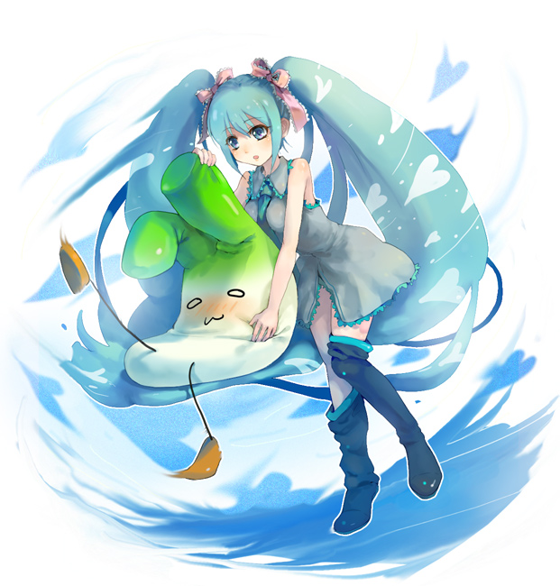 otosume ruiko, hatsune miku, vocaloid, tagme, blue eyes, blue hair, no pants, solo, spring onion, thighhighs