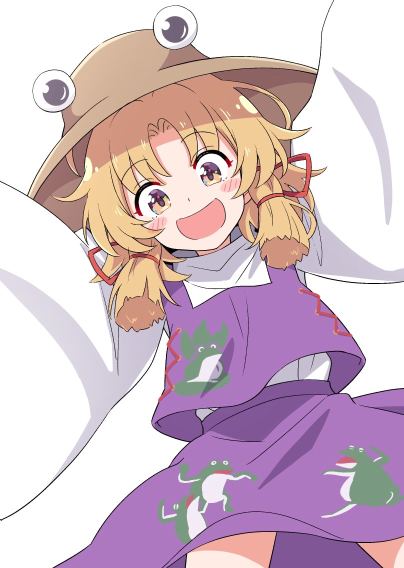 haruki reimari, moriya suwako, touhou, 1girl, animal print, blonde hair, brown hat, frog, frog print, hair ribbon, hat, purple skirt, purple vest, red ribbon, ribbon, shirt, skirt, smile, turtleneck, vest, white background, white shirt, wide sleeves, yellow eyes