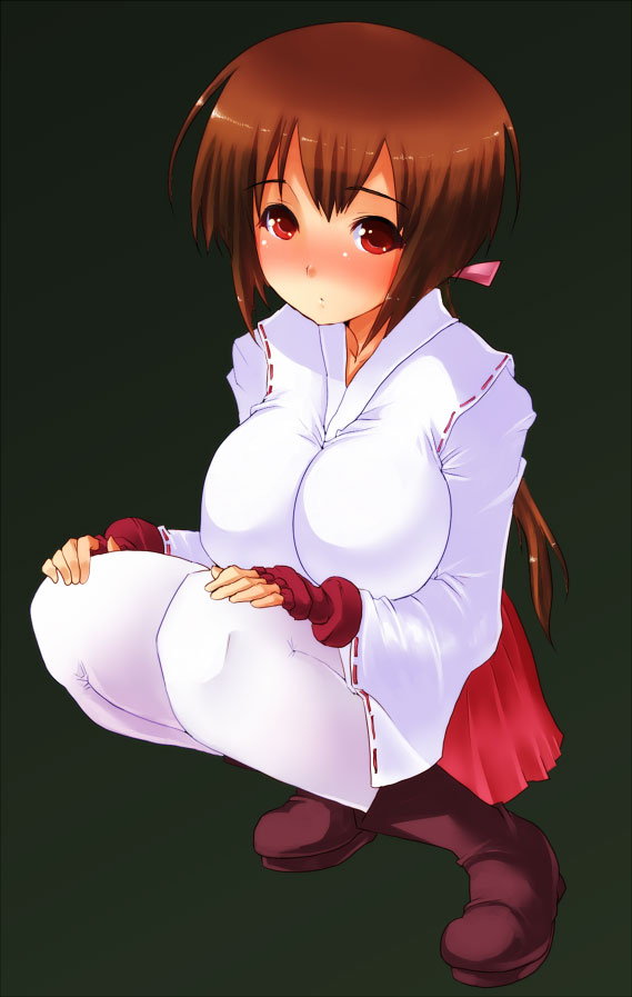 goban, musubi, sekirei, 00s, 1girl, blush, boots, breasts, brown hair, female focus, fingerless gloves, gloves, green background, large breasts, long hair, ponytail, red gloves, simple background, solo, squatting, thighhighs