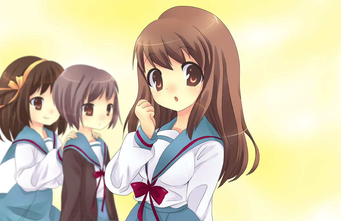 maki (natoriumu), maki (pixiv), asahina mikuru, nagato yuki, suzumiya haruhi, suzumiya haruhi no yuuutsu, bad id, bad pixiv id, 00s, 3girls, blurry, depth of field, multiple girls, school uniform, serafuku, simple background
