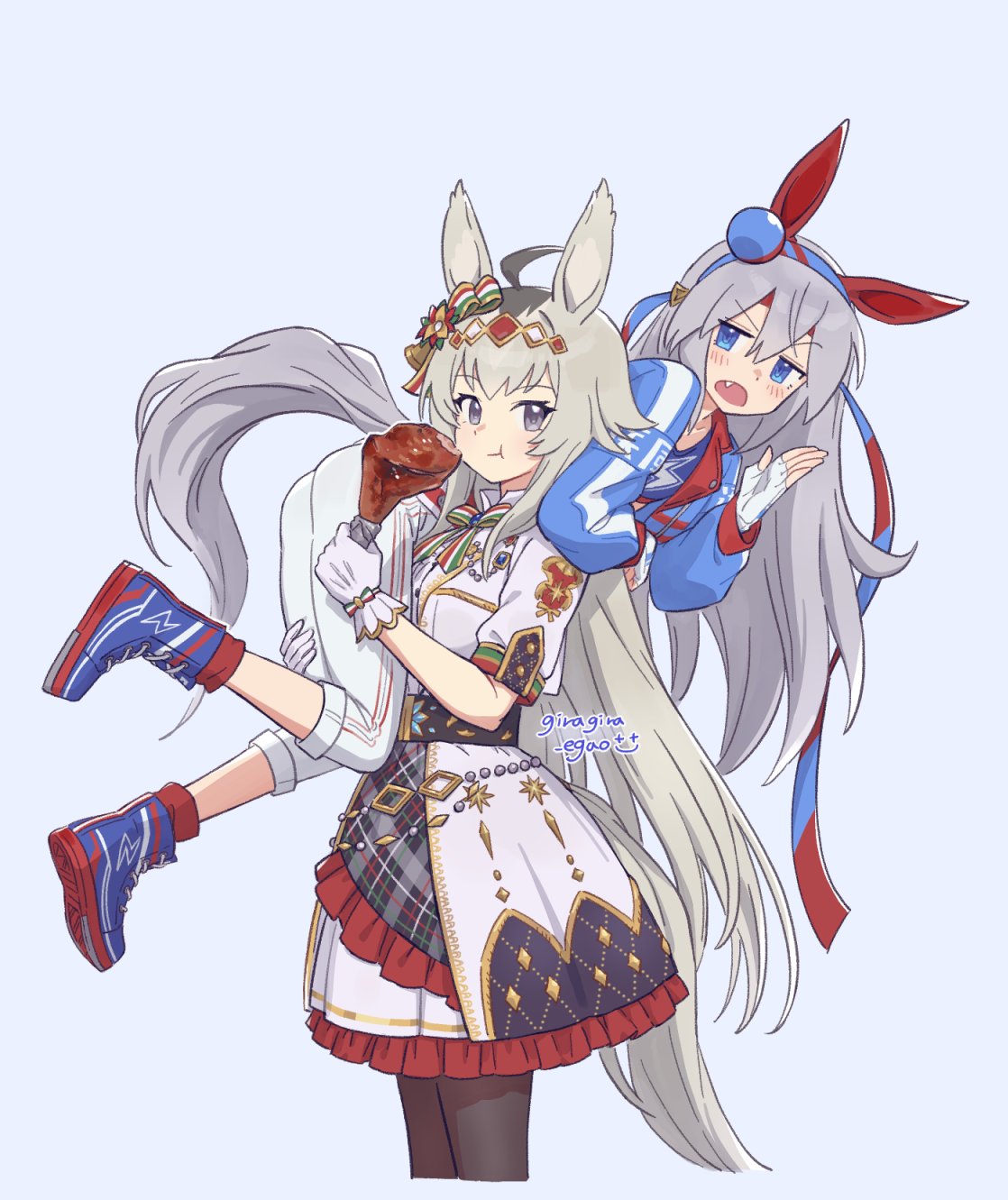 giragira egao, oguri cap (miraculous white star) (umamusume), oguri cap (umamusume), tamamo cross (umamusume), tamamo cross (with lightning speed) (umamusume), umamusume, commentary request, highres, korean commentary, 2girls, ahoge, animal ears, bell, belt, black pantyhose, blue eyes, blue hairband, blue jacket, blush, bow, bowtie, carrying, carrying over shoulder, carrying person, chicken (food), chicken leg, christmas, closed mouth, crop top, ear covers, ear ornament, eating, fang, fingerless gloves, food, gloves, glutton, grey hair, grey tail, hair bell, hair between eyes, hair ornament, hairband, headband, holding, holding food, horse ears, horse girl, horse tail, jacket, lightning bolt symbol, long hair, long sleeves, multicolored bow, multicolored bowtie, multicolored hair, multiple girls, official alternate costume, on shoulder, open mouth, pants, pantyhose, red headband, red socks, shirt, shoes, short sleeves, simple background, skirt, smile, socks, striped clothes, striped hairband, tail, very long hair, white gloves, white jacket, white pants, white shirt