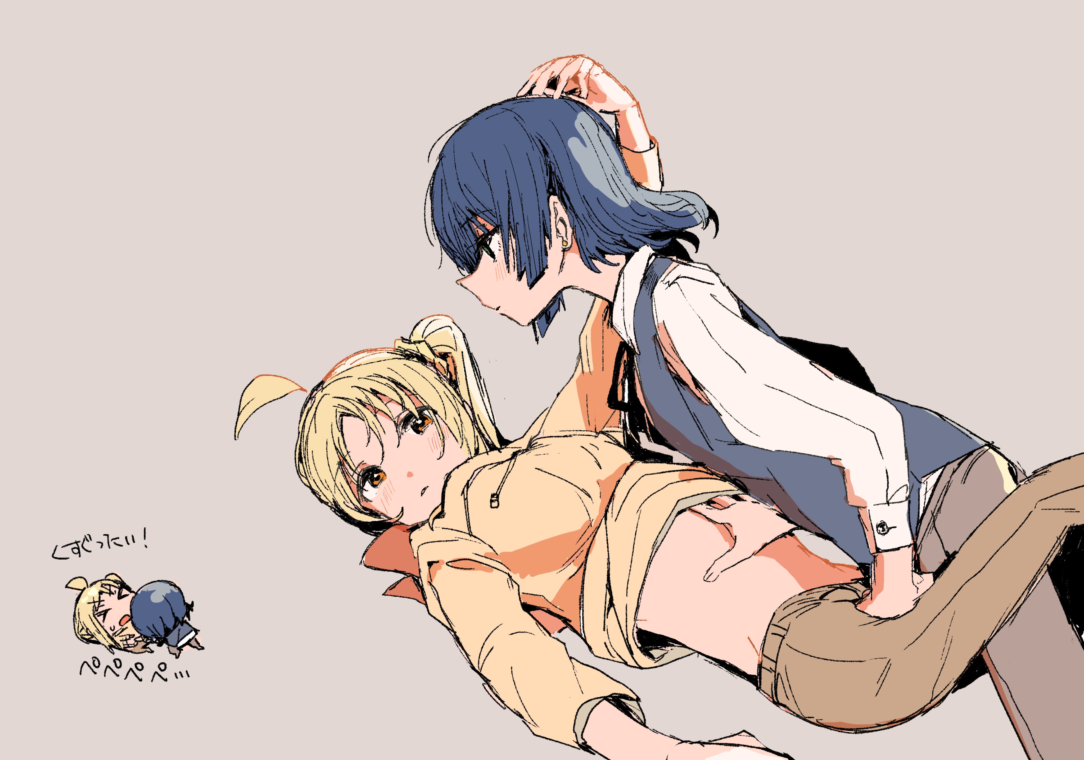 tamuhei (6nasiki), ijichi nijika, yamada ryo, bocchi the rock!, absurdres, highres, > <, 2girls, ahoge, blonde hair, blue hair, blue vest, blush, brown pants, closed mouth, clothes lift, hand on another's stomach, hood, hoodie, hoodie lift, long sleeves, medium hair, midriff, multiple girls, orange eyes, pants, pink background, shirt, side ponytail, simple background, vest, white shirt, yellow hoodie, yuri