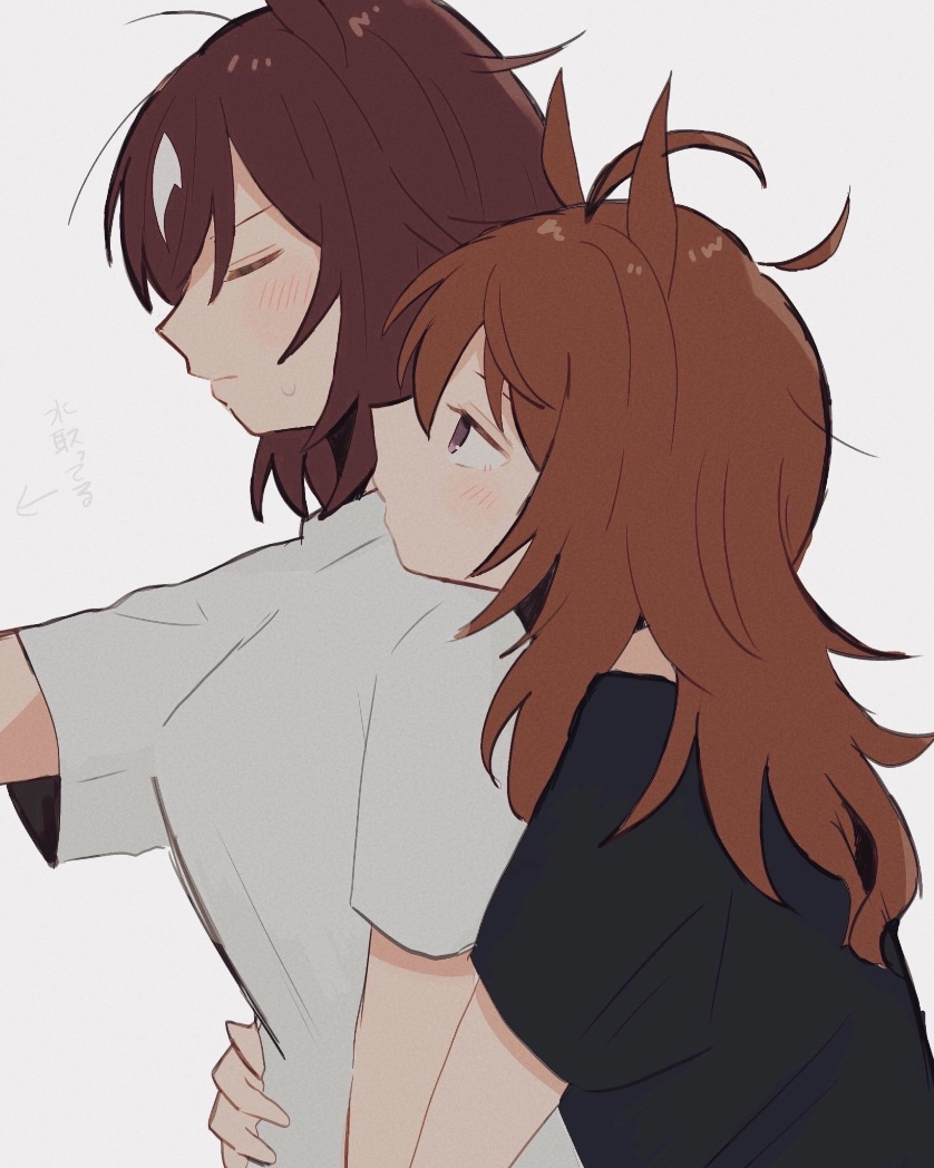 nakayama festa (umamusume), sirius symboli (umamusume), umamusume, commentary request, translation request, 2girls, 47oysm, black shirt, blush, brown eyes, brown hair, closed eyes, closed mouth, hand on another's waist, hug, hug from behind, long hair, multiple girls, shirt, short sleeves, sweat, white shirt, yuri