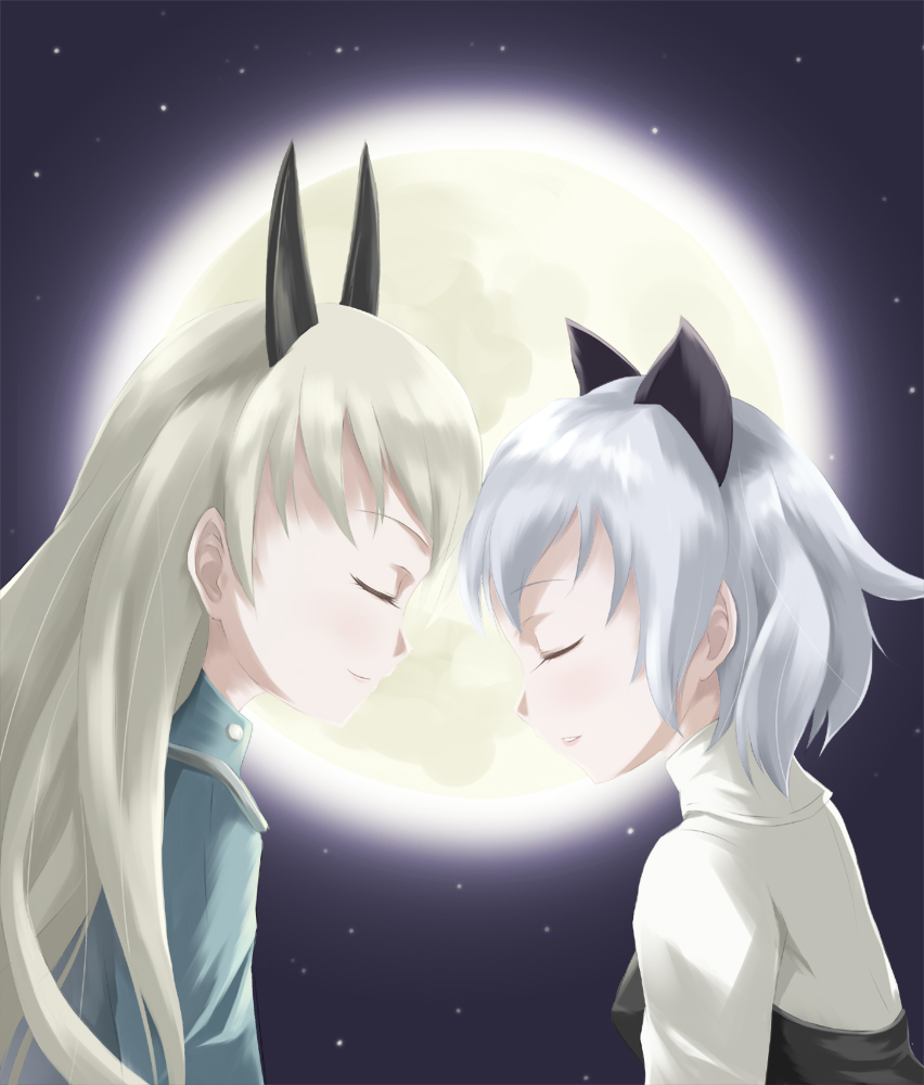 eila ilmatar juutilainen, sanya v. litvyak, strike witches, world witches series, bad id, bad pixiv id, 00s, 2girls, animal ears, moon, multiple girls