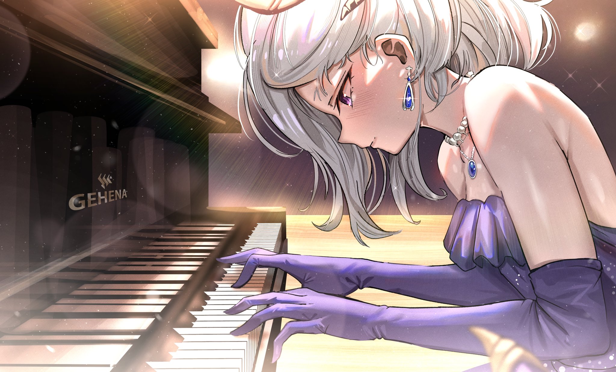 ame sagari, hina (blue archive), hina (dress) (blue archive), blue archive, commentary, highres, 1girl, backlighting, bare shoulders, blurry, concert, demon girl, demon horns, demon wings, depth of field, dress, earrings, elbow gloves, evening gown, forehead, from side, gehenna academy logo, gloves, grand piano, horns, indoors, instrument, jewelry, leaning forward, long hair, looking afar, music, necklace, official alternate costume, official alternate hairstyle, parted bangs, pearl necklace, pendant, piano, playing instrument, playing piano, ponytail, profile, purple dress, purple eyes, purple gloves, sidelocks, single earring, solo, spotlight, strapless, strapless dress, upper body, wavy hair, white hair, wings