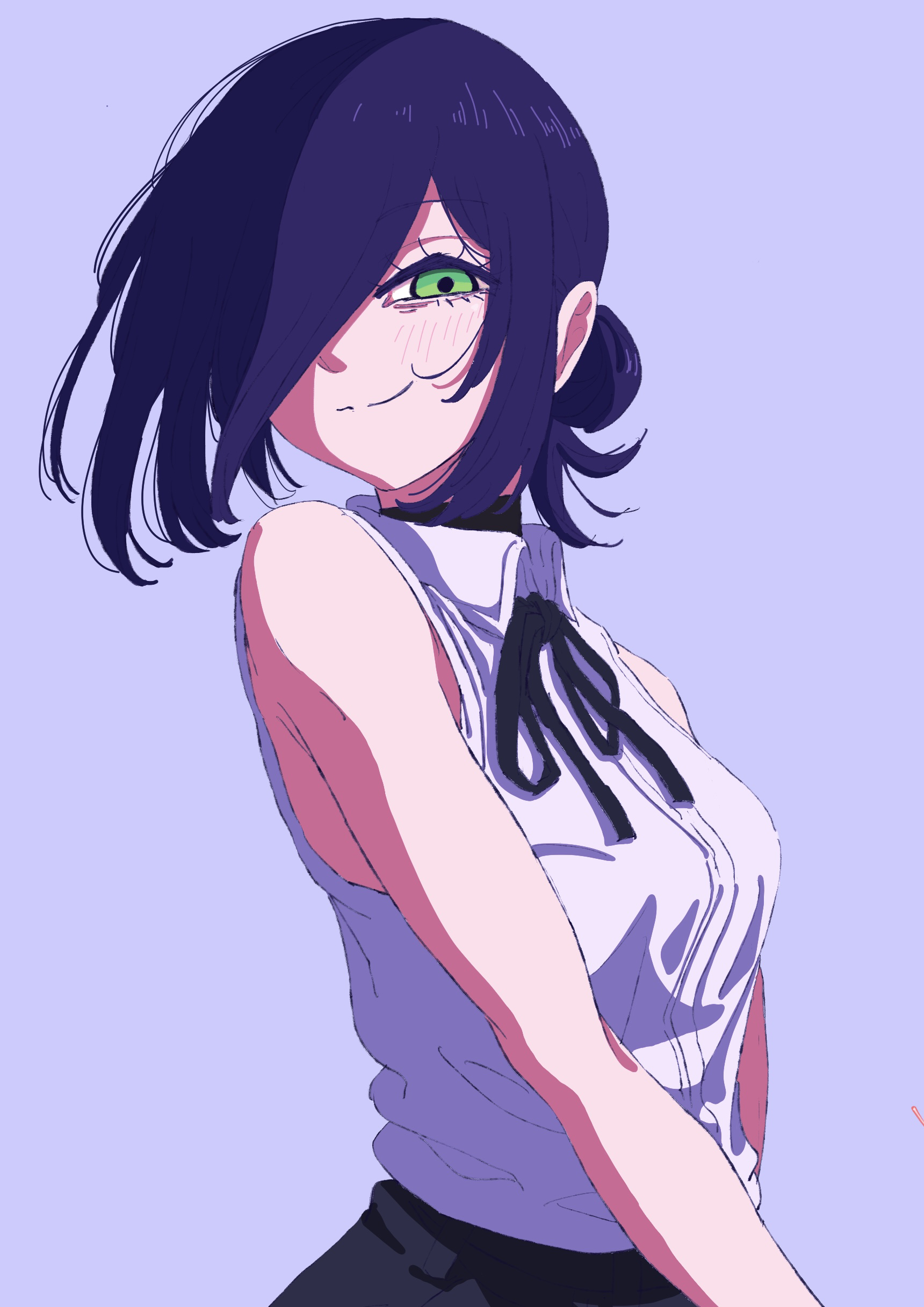 rai yu36, reze (chainsaw man), chainsaw man, absurdres, highres, 1girl, black choker, black ribbon, choker, closed mouth, collared shirt, green eyes, grey shirt, hair bun, hair over one eye, neck ribbon, purple background, purple hair, ribbon, shirt, shirt tucked in, simple background, sleeveless, sleeveless shirt, smile, solo
