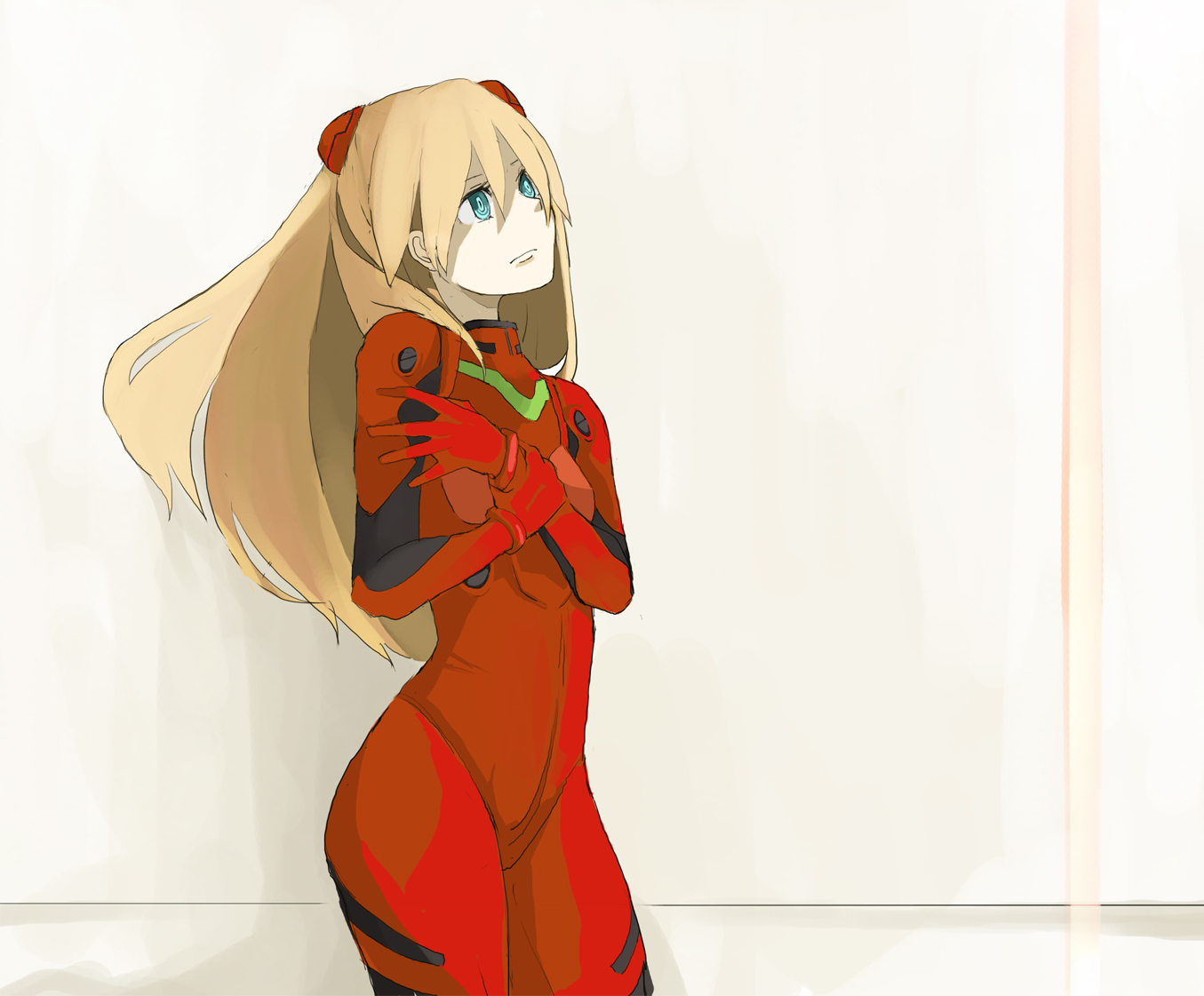 tansuke, souryuu asuka langley, neon genesis evangelion, blonde hair, blue eyes, bracer, cowboy shot, flat chest, from side, grey background, hair between eyes, holding own arm, long hair, mecha pilot suit, parted bangs, plugsuit (evangelion), simple background, solo, standing, thighs