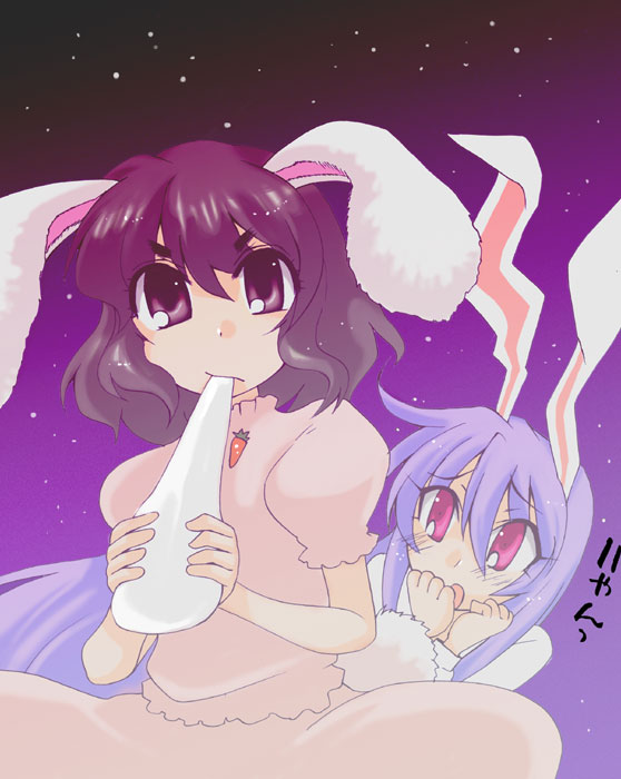 hirafumi, inaba tewi, reisen udongein inaba, touhou, 2girls, animal ears, brown eyes, brown hair, carrot necklace, female focus, food, holding, long hair, looking at viewer, multiple girls, necklace, puffy short sleeves, puffy sleeves, purple hair, rabbit ears, red hair, short sleeves, steamed bun, very long hair
