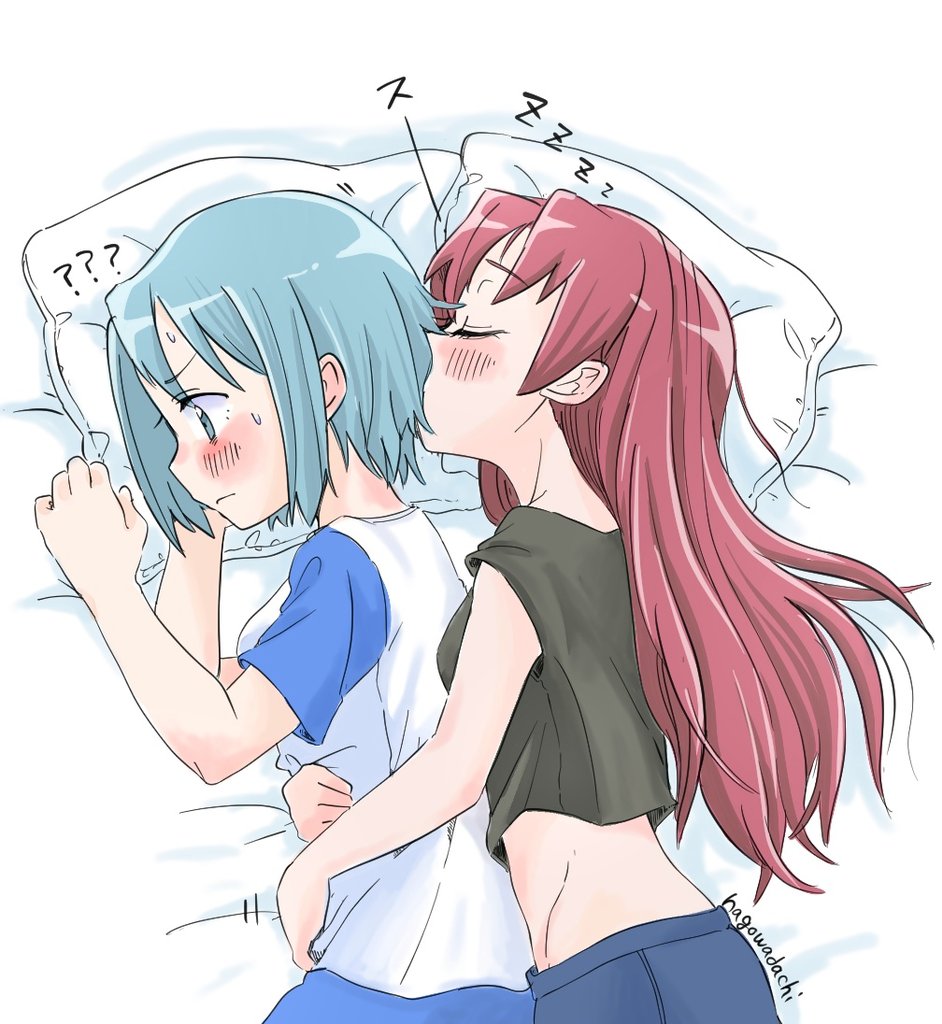 yumamada, miki sayaka, sakura kyoko, mahou shoujo madoka magica, mahou shoujo madoka magica (anime), 2girls, ?, ??, alternate costume, black pants, blue eyes, blue hair, blue pants, blush, closed eyes, green shirt, hair down, hug, hug from behind, multiple girls, navel, on bed, pants, pillow, red hair, shirt, short hair, short sleeves, sleeping, spooning, sweat, watermark, white shirt, yuri, zzz