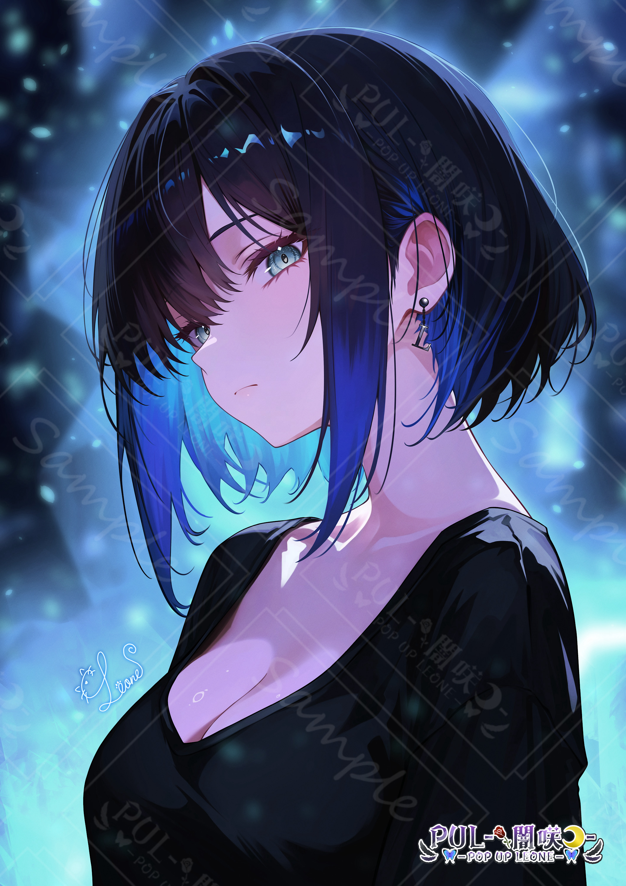 leone (kamina0205), original, absurdres, commentary request, highres, 1girl, black hair, black shirt, blue eyes, blue hair, blurry, bokeh, breasts, cleavage, closed mouth, collarbone, depth of field, earrings, expressionless, jewelry, looking at viewer, medium breasts, multicolored hair, shirt, short hair, sidelocks, solo, two-tone hair, upper body