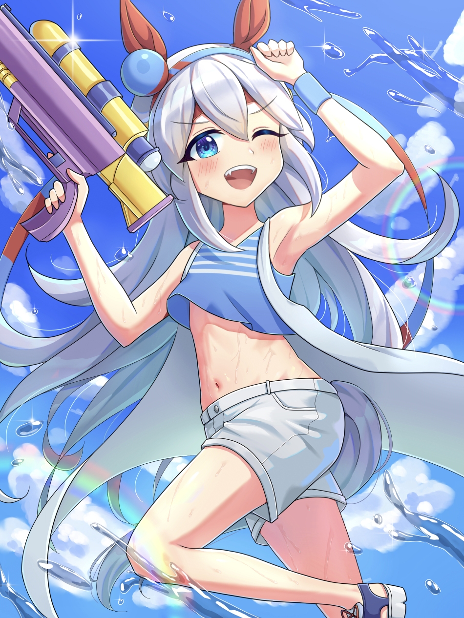 tamamo cross (umamusume), umamusume, umamusume: cinderella gray, highres, 1girl, animal ears, armpits, blue eyes, blue hairband, blush, ear covers, ear ornament, fang, grey hair, grey tail, hair between eyes, hairband, headband, horse ears, horse girl, horse tail, long hair, navel, open mouth, red headband, shirt, smile, striped clothes, striped hairband, tail, user njyp2785, very long hair, water gun
