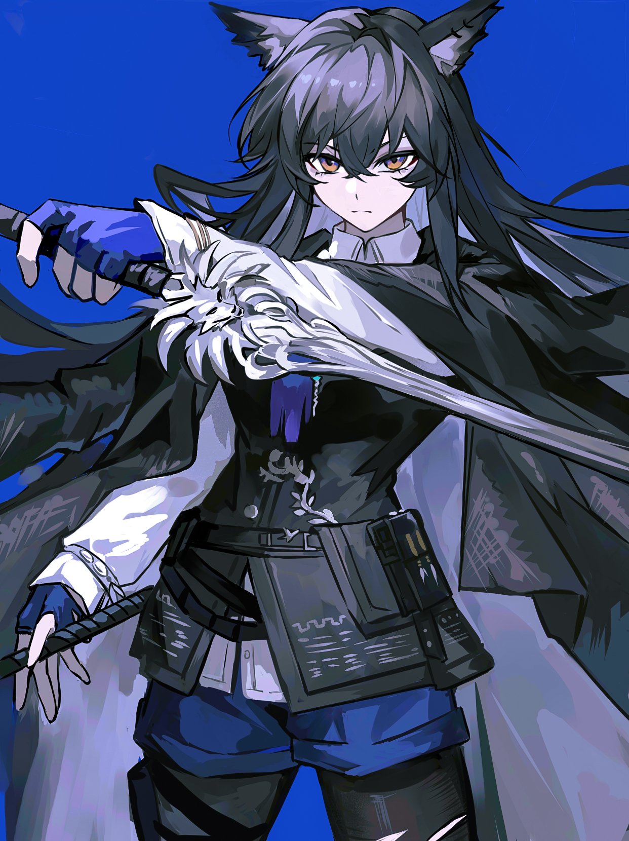 cen (acheng02806053), texas (arknights), texas the omertosa (arknights), arknights, highres, 1girl, animal ear fluff, animal ear piercing, animal ears, black coat, black hair, black pantyhose, black vest, blue background, blue gloves, blue necktie, blue shorts, breasts, closed mouth, coat, coat on shoulders, collared shirt, cowboy shot, crossed bangs, dual wielding, facing viewer, fingerless gloves, gloves, hair between eyes, holding, holding sword, holding weapon, long hair, long sleeves, looking at viewer, medium breasts, multicolored eyes, necktie, orange hair, pantyhose, pantyhose under shorts, partially unbuttoned, purple eyes, reverse grip, serious, shirt, short necktie, shorts, simple background, solo, sword, torn clothes, torn pantyhose, very long hair, vest, weapon, white shirt, wolf ears, wolf girl