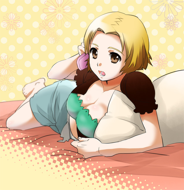 kikuchi mataha, niiyama risako, kurogane no linebarrel, 00s, 1girl, barefoot, blonde hair, breasts, brown eyes, cellphone, cleavage, female focus, large breasts, lying, phone, pillow, short hair, solo