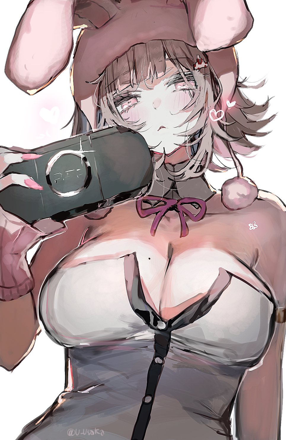inusaka, nanami chiaki, danganronpa (series), danganronpa 2: goodbye despair, highres, 1girl, animal ears, black leotard, breasts, cleavage, flipped hair, hair ornament, handheld game console, holding, holding handheld game console, large breasts, leotard, looking at viewer, medium hair, mole, mole on breast, playboy bunny, playstation portable, rabbit ears, ribbon, simple background, solo, white leotard