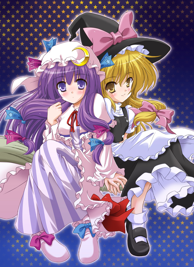 yamu (reverse noise), kirisame marisa, patchouli knowledge, touhou, 2girls, blonde hair, blush, bow, female focus, hair ribbon, hat, hat ribbon, long hair, mary janes, multiple girls, pink bow, purple eyes, purple hair, ribbon, shoes, witch, yellow eyes