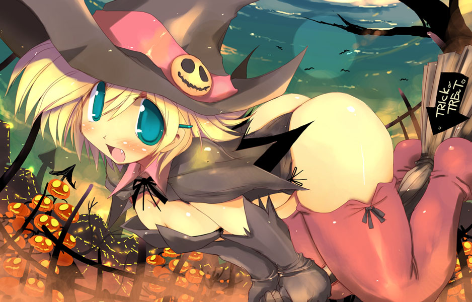 sakaki (noi-gren), original, 1girl, arrow (symbol), ass, bat (animal), blonde hair, blue eyes, broom, broom riding, elbow gloves, fang, female focus, food-themed hair ornament, gloves, hair ornament, halloween, hat, jack-o'-lantern, pumpkin, pumpkin hair ornament, red thighhighs, short hair, solo, thighhighs, trick or treat, witch