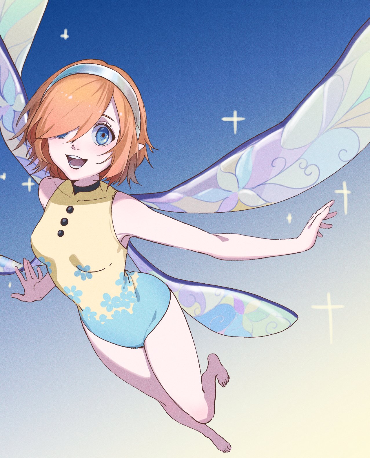 you92, gallica (metaphor: refantazio), metaphor: refantazio, commentary, highres, 1girl, bare shoulders, barefoot, blue eyes, breasts, fairy, fairy wings, flying, grey hairband, hair over one eye, hairband, leotard, medium breasts, one eye covered, orange hair, pointy ears, short hair, sleeveless, smile, solo, toes, wings