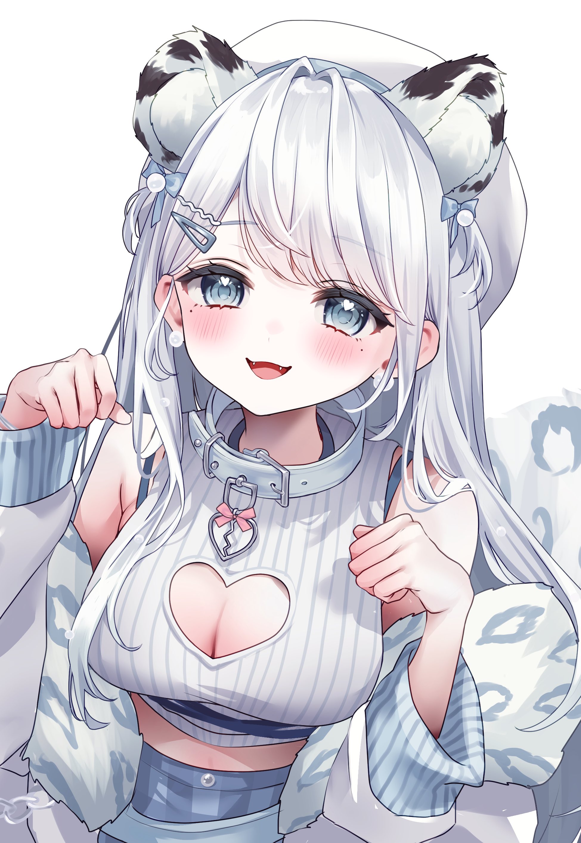ren kohaku (vtuber), indie virtual youtuber, absurdres, highres, second-party source, 1girl, bare shoulders, blue eyes, bra strap, breasts, cleavage, cleavage cutout, clothing cutout, collar, crop top, dorachanart, extra ears, fangs, hair ornament, hairclip, hands up, hat, heart, heart cutout, heart o-ring, jacket, large breasts, long hair, long sleeves, looking at viewer, midriff, mole, mole under eye, o-ring, off shoulder, open clothes, open jacket, open mouth, paw pose, ribbed shirt, shirt, simple background, sleeveless, sleeveless shirt, smile, snow leopard ears, snow leopard girl, snow leopard tail, solo, upper body, virtual youtuber, white background, white collar, white hair, white hat, white jacket, white shirt