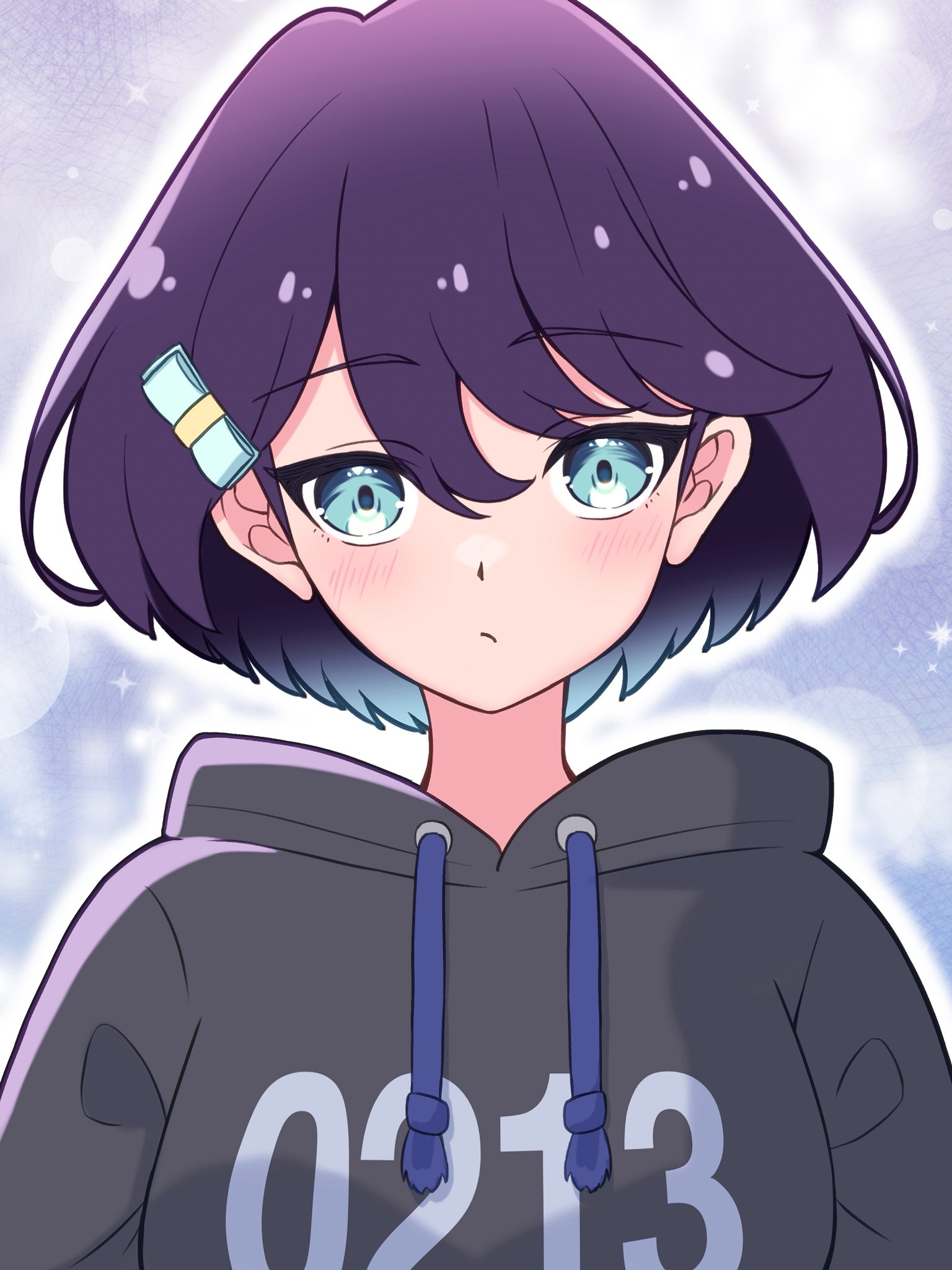 nanase itsuki, azabu mai, ikizulive! love live! bluebird, love live!, commentary request, highres, 1girl, black hoodie, blue background, blue eyes, blush, closed mouth, hair ornament, hairclip, hood, hood down, hoodie, looking at viewer, outline, purple hair, short hair, solo, sparkle, upper body, white outline