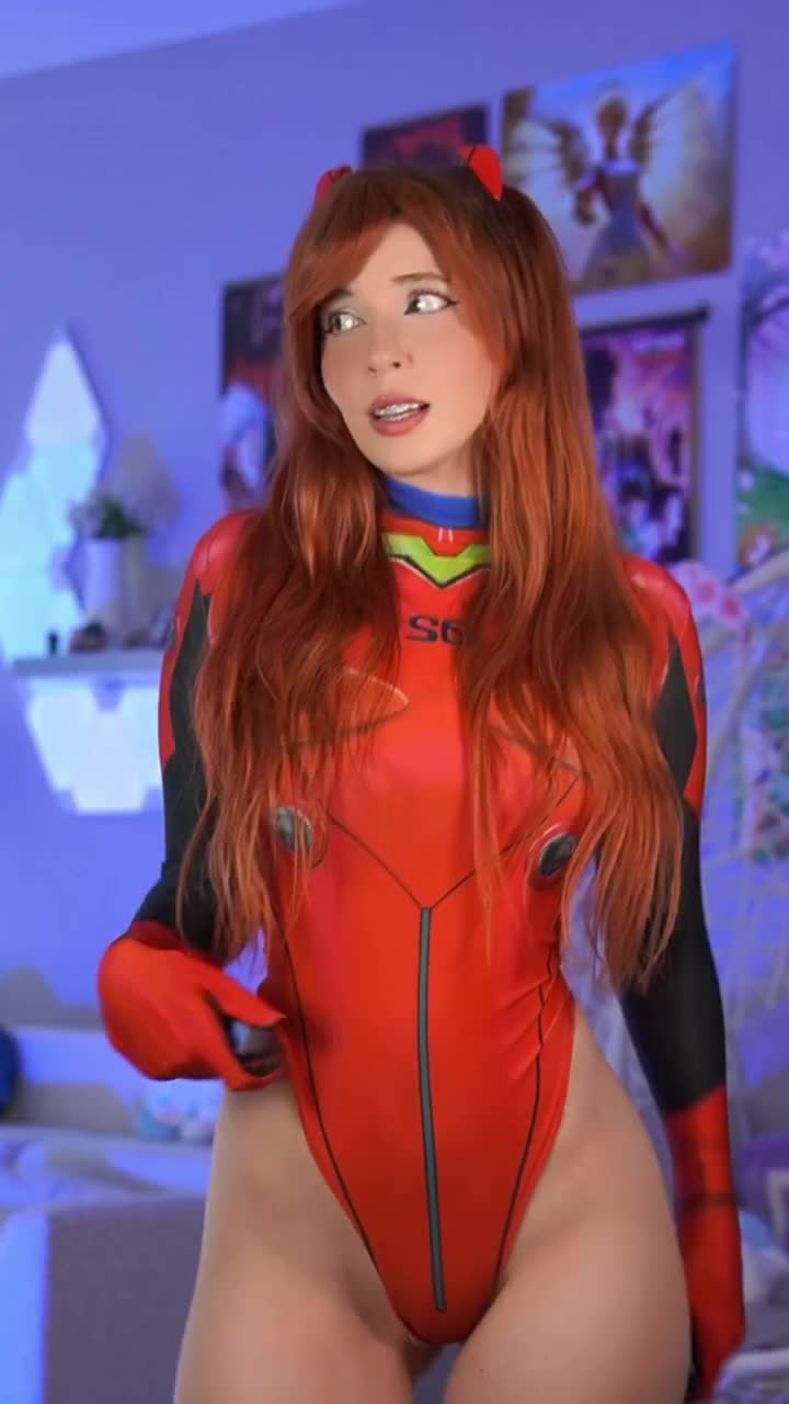 shiroluxx, souryuu asuka langley, neon genesis evangelion, real life, animated, cosplay photo, highres, photo (medium), sound, tagme, video, 1girl, adapted costume, ass shake, blue eyes, cosplay, dancing, female focus, grin, highleg, highleg leotard, indoors, leotard, long hair, looking at viewer, mecha pilot suit, official alternate costume, plugsuit (evangelion), red leotard, skindentation, smile, solo, souryuu asuka langley (cosplay), wide hips