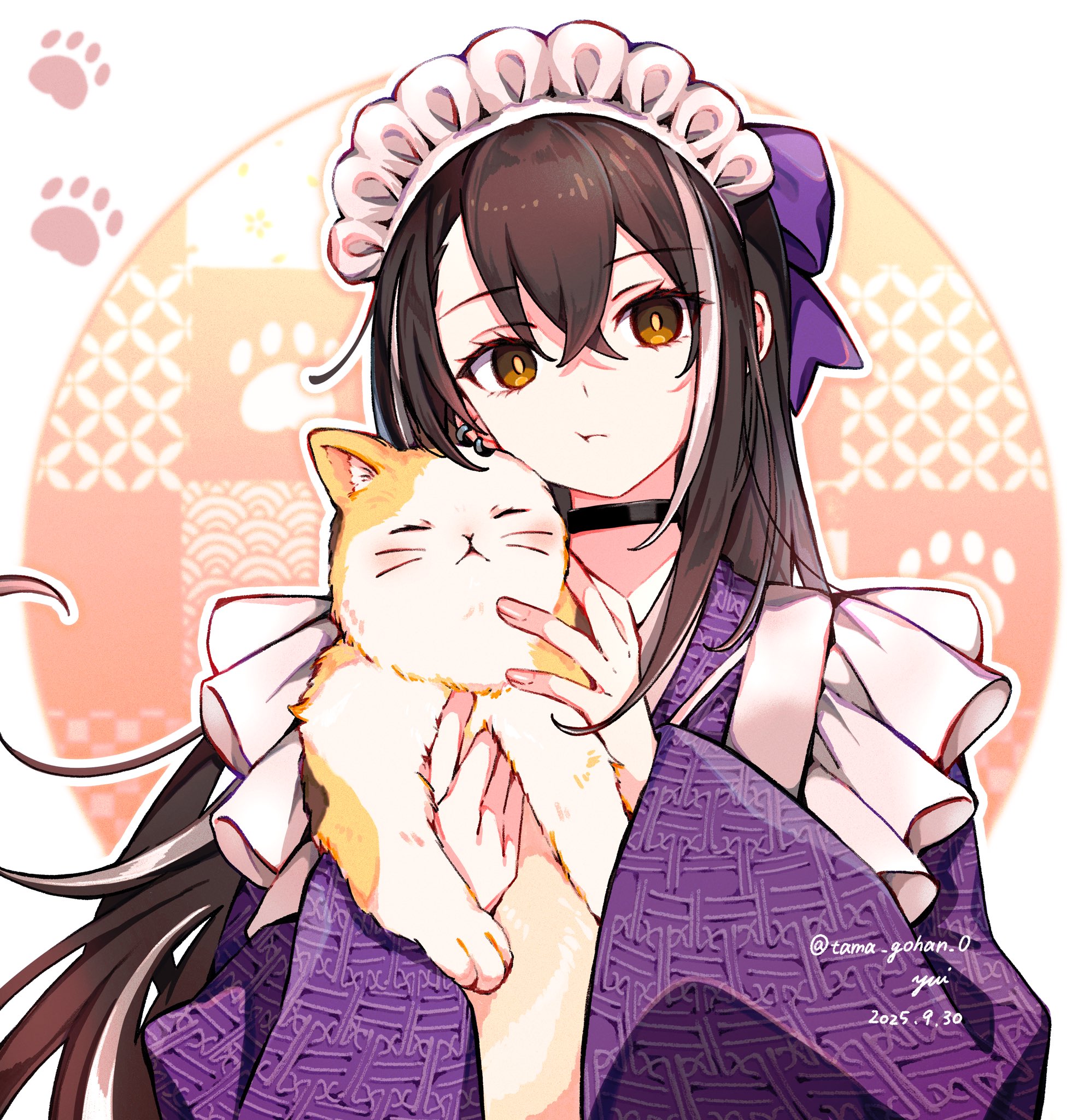 yui (tamagohan), kawakami gensai (fate), fate/grand order, fate (series), highres, 1girl, apron, black hair, cat, kawakami gensai (second ascension) (fate), long hair, looking at viewer, maid, maid apron, maid headdress, multicolored hair, solo, twitter username, white hair, yellow eyes