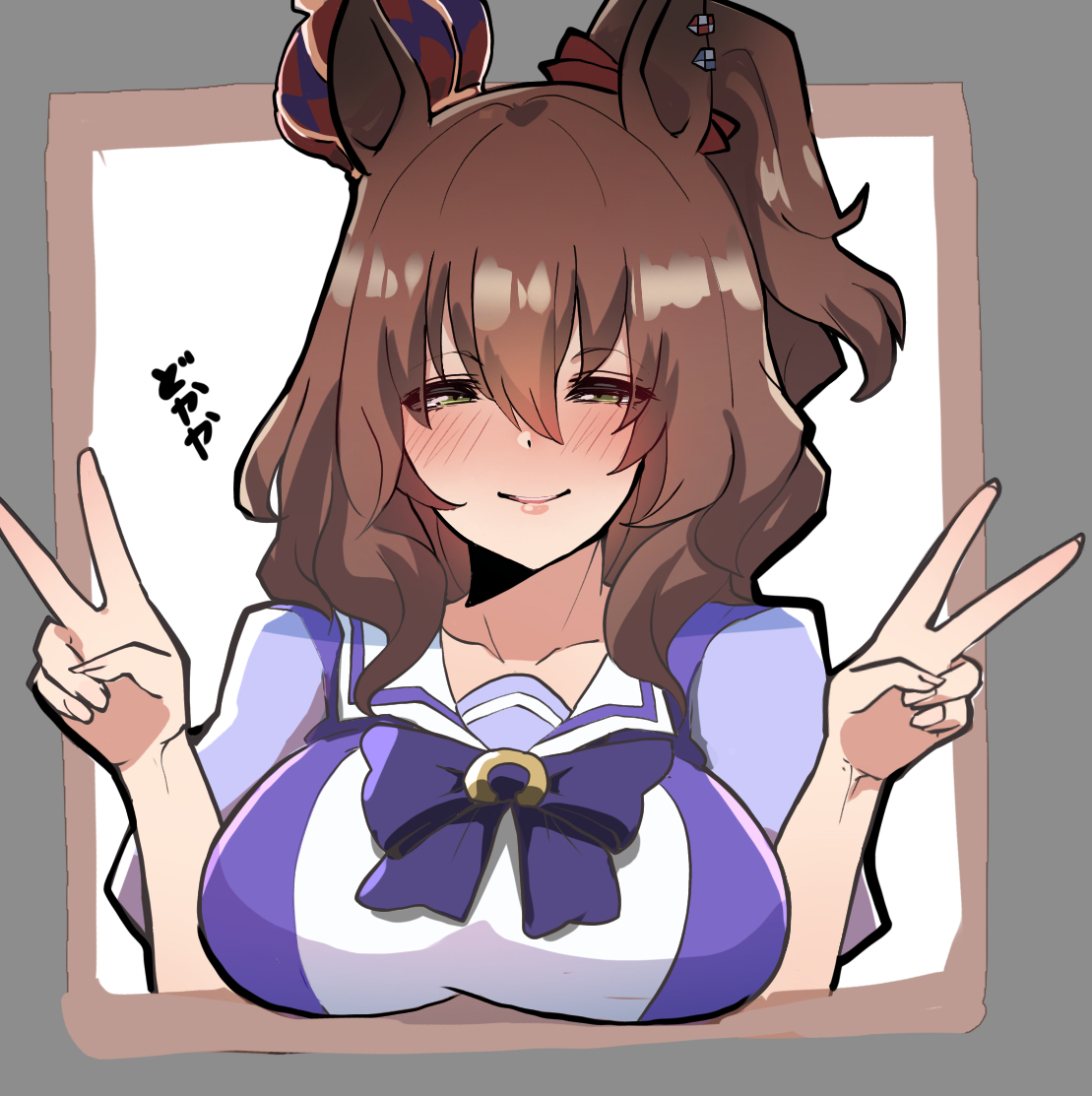 kawamochi (tddm3573), aston machan (umamusume), umamusume, translation request, 1girl, animal ears, blush, border, bow, breasts, brown hair, closed mouth, collarbone, crown, double v, green eyes, grey border, hair between eyes, half-closed eyes, hands up, horse ears, large breasts, looking at viewer, mini crown, nose blush, one side up, purple bow, purple shirt, school uniform, shirt, smile, solo, tilted headwear, tracen school uniform, upper body, v, white background
