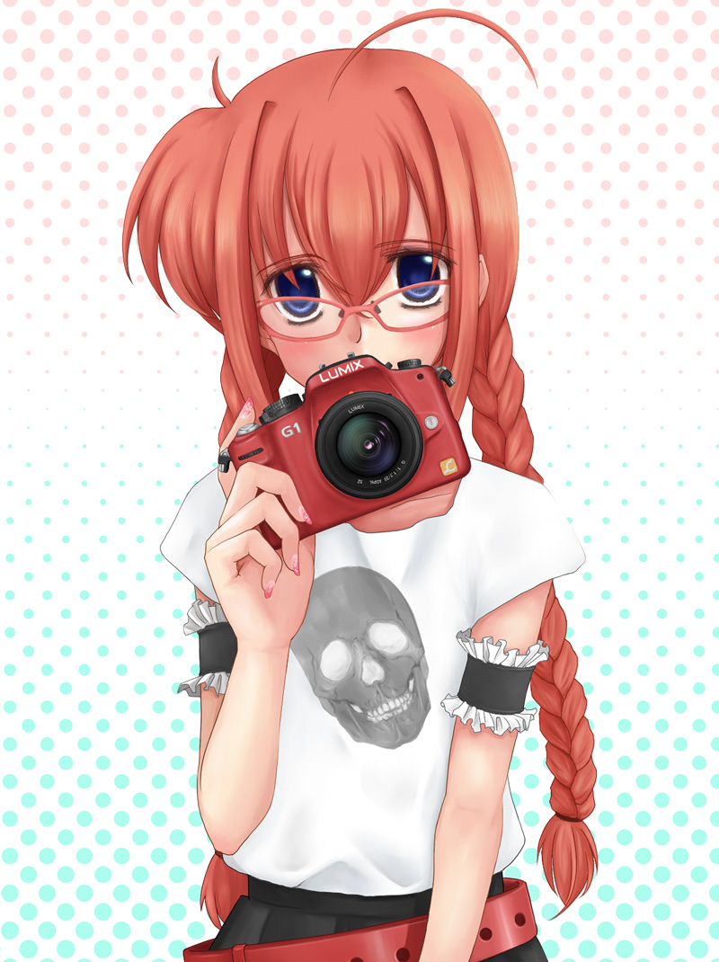 petag2, vita (nanoha), lyrical nanoha, mahou shoujo lyrical nanoha, mahou shoujo lyrical nanoha a's, bad id, bad pixiv id, 00s, 1girl, ahoge, belt, braid, camera, female focus, glasses, shirt, skull, solo, t-shirt, twin braids