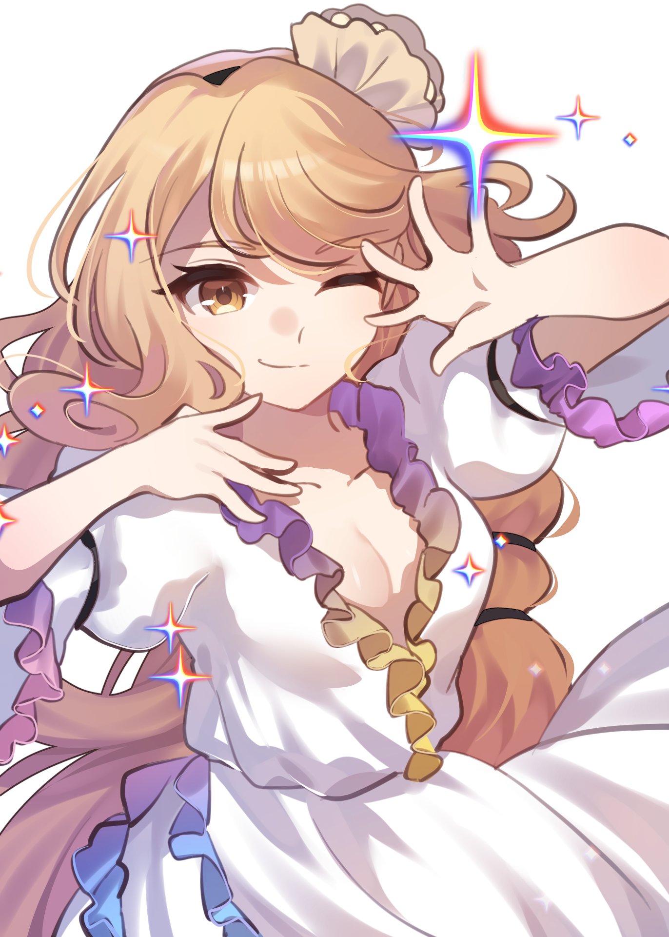 ametama (runarunaruta5656), watari nina, touhou, commentary request, highres, 1girl, ;), black hairband, blonde hair, breasts, cleavage, closed mouth, cowboy shot, dress, frilled dress, frills, hair ornament, hairband, long hair, looking at viewer, medium breasts, one eye closed, puffy short sleeves, puffy sleeves, shell, shell hair ornament, short sleeves, simple background, smile, solo, sparkle, sparkling aura, very long hair, white background, white dress, yellow eyes