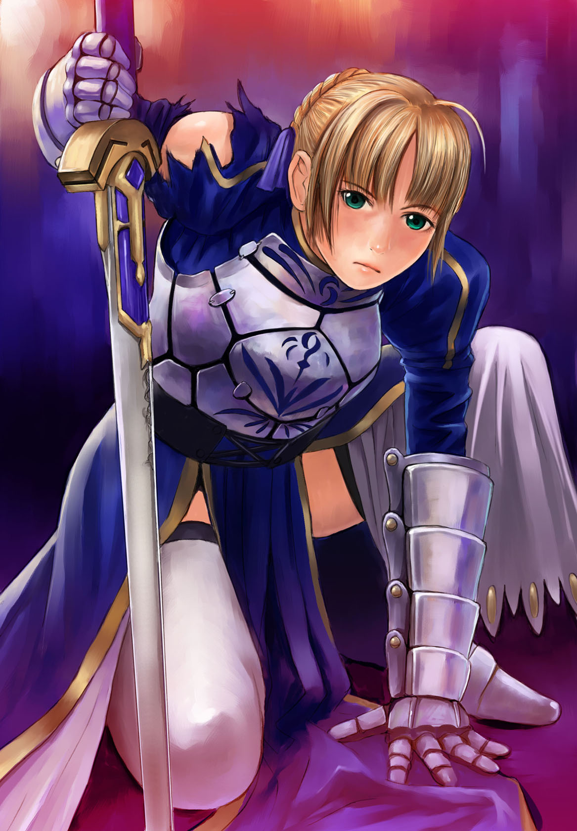 mimura kaoru, artoria pendragon (fate), saber (fate), fate/stay night, fate (series), highres, 00s, ahoge, armor, blonde hair, green eyes, kneeling, on one knee, solo, sword, torn clothes, weapon