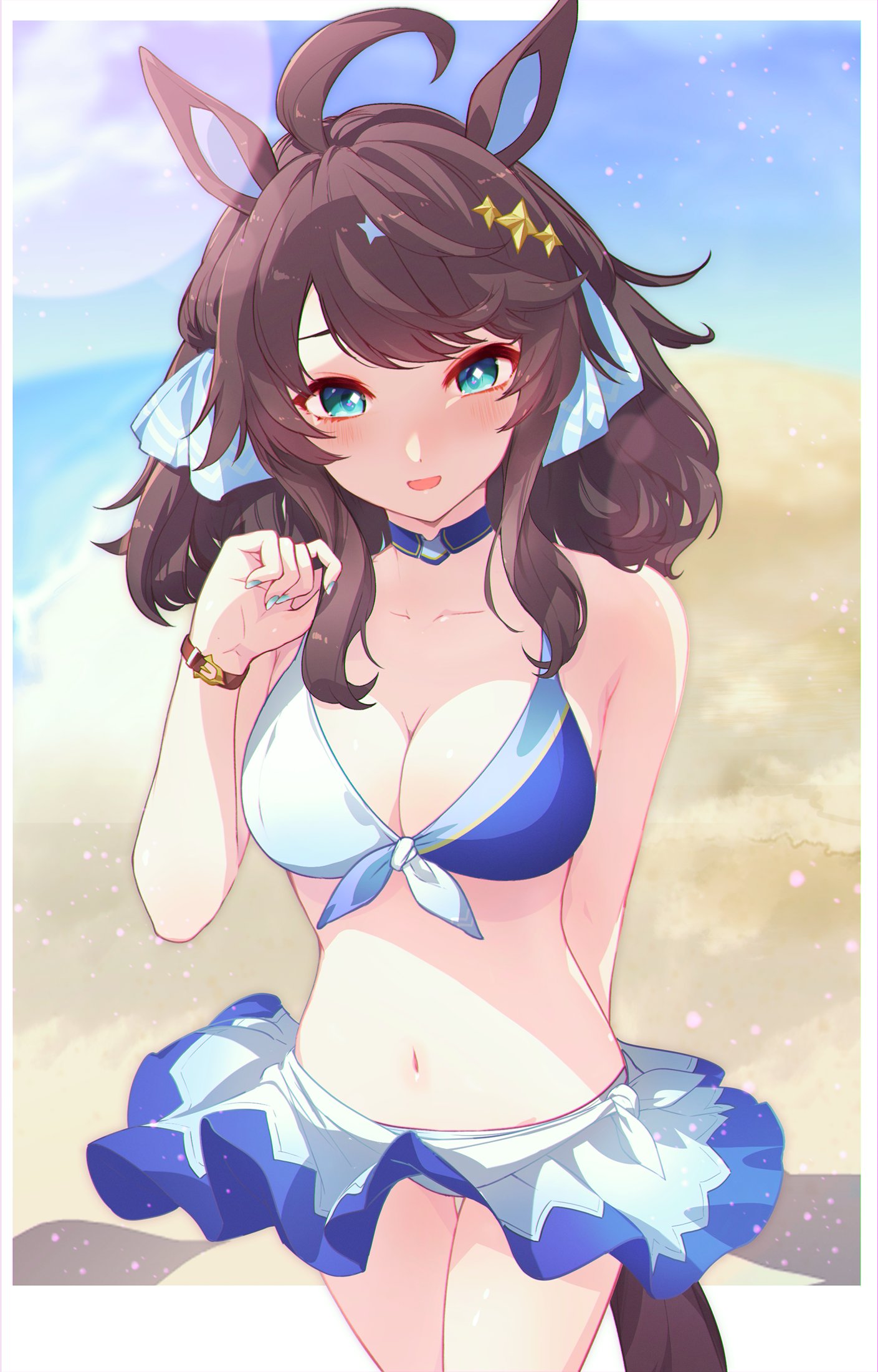 ryuutai no kimagure, daring tact (umamusume), umamusume, highres, 1girl, ahoge, animal ears, bare shoulders, beach, bikini, bikini skirt, blue bikini, blue choker, blue eyes, blue sky, blush, bracelet, breasts, brown hair, choker, cleavage, collarbone, hair between eyes, hair ornament, horse ears, horse girl, horse tail, jewelry, large breasts, looking at viewer, medium hair, navel, ocean, open mouth, outdoors, sky, smile, solo, star (symbol), star hair ornament, stomach, swimsuit, tail, water, white bikini