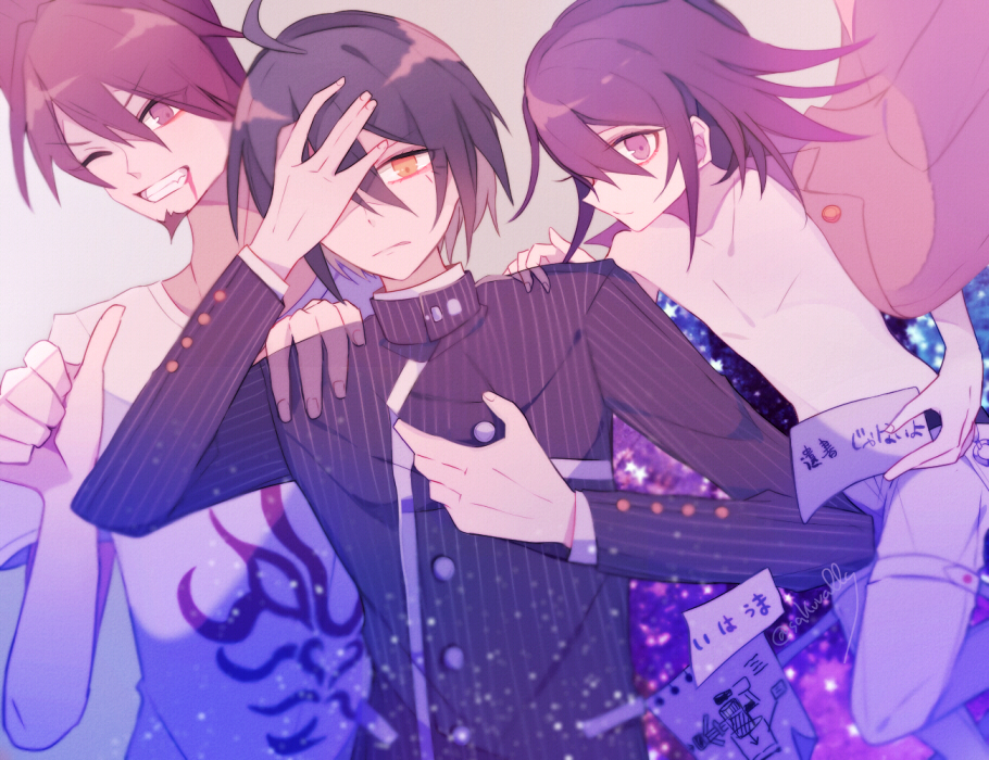 sakura (fein5862817), momota kaito, oma kokichi, saihara shuichi, danganronpa (series), danganronpa v3: killing harmony, commentary request, spoilers, translation request, 3boys, aegyo sal, ahoge, bare arms, belt, black belt, black hair, black jacket, blood, blood from mouth, blood splatter, breast pocket, buttons, coat, coat on shoulders, collared coat, collared jacket, covering one eye, dot nose, double-breasted, drawing (object), fang, feet out of frame, flame print, floating, frown, gold buttons, grey background, grin, hair between eyes, hand on another's shoulder, hand on own chest, height difference, high collar, holding, holding paper, jacket, lapel pin, lapels, layered sleeves, light particles, light smile, long eyelashes, long sleeves, looking at viewer, male focus, multiple boys, notched lapels, one eye closed, open belt, pants, paper, parted lips, pink blood, pinstripe jacket, pinstripe pattern, pocket, pointing, pointing at self, pointy nose, print coat, print shirt, purple coat, purple eyes, purple hair, shirt, short hair, short sleeves, simple background, smile, space print, spiked hair, starry sky print, t-shirt, thigh belt, thigh strap, topless male, two-sided coat, two-sided fabric, undershirt, upper body, white belt, white pants, white shirt, yellow eyes