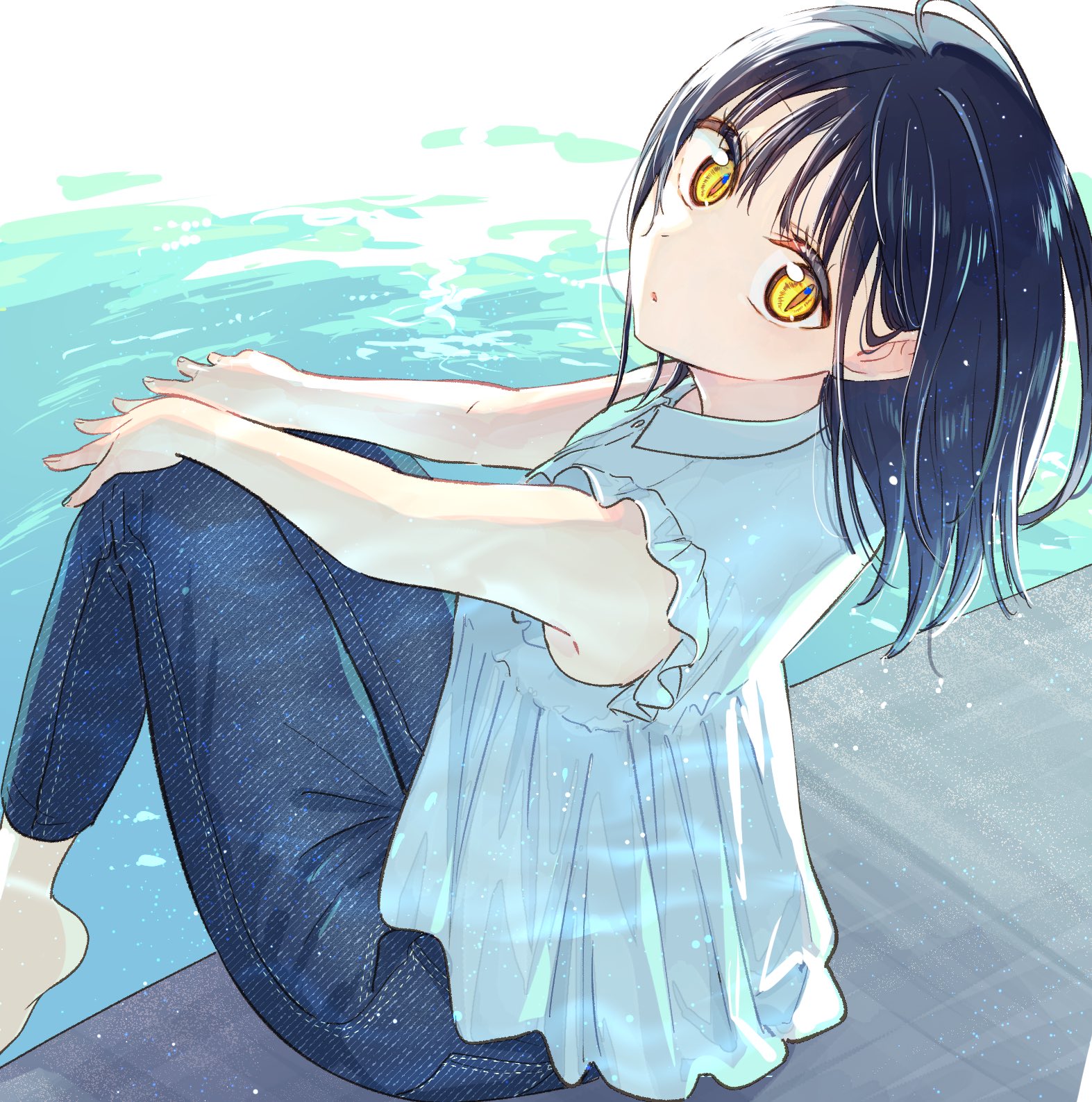 akinoko (noco916), original, highres, 1girl, barefoot, black hair, blue pants, denim, frilled shirt, frills, hands on own knees, jeans, looking at viewer, looking back, medium hair, pants, pool, shirt, sitting, sleeveless, sleeveless shirt, slit pupils, soaking feet, solo, water, yellow eyes